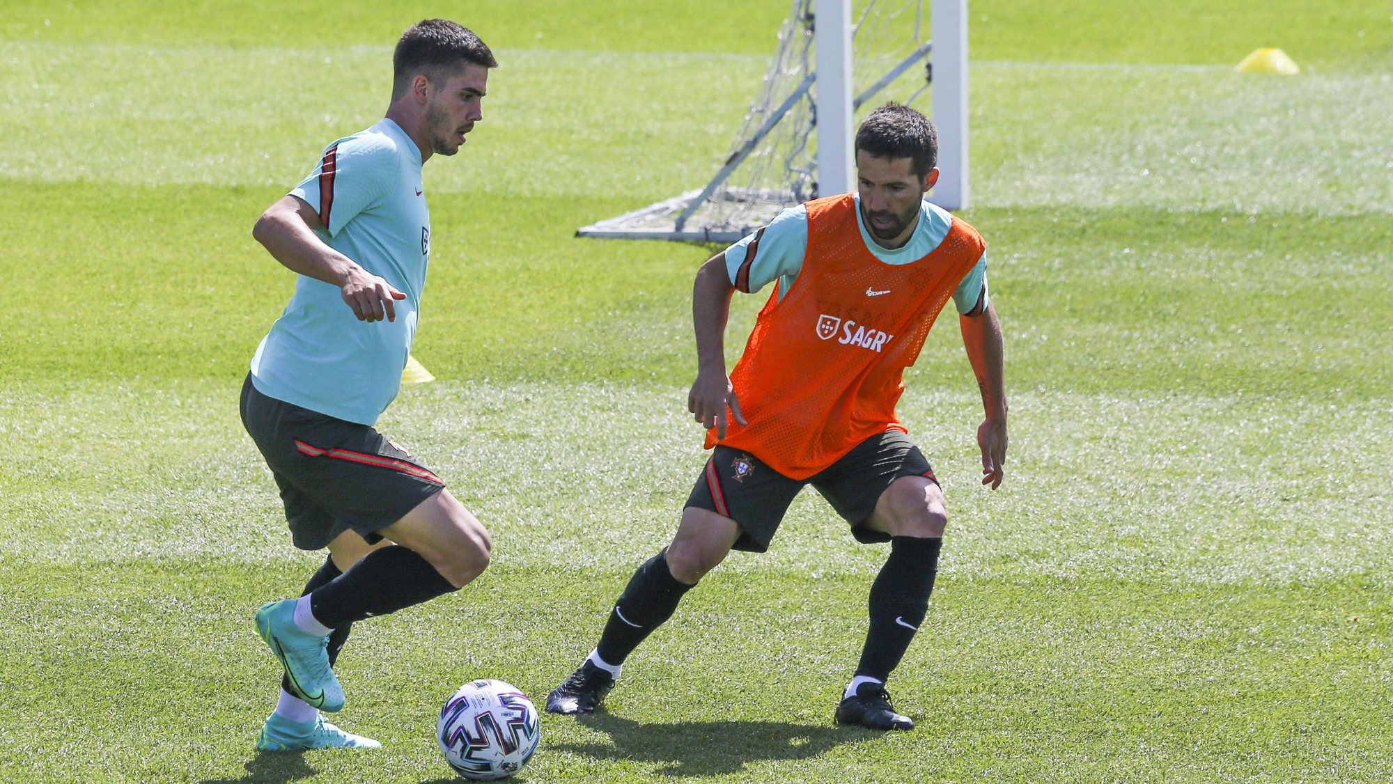 Portugal players André Silva (L) and João Moutinho during  todays trainning session 10 june 2021 in outskirst of Lisbon  in view   for the upcoming UEFA EURO 2020 Group F soccer match against Hungary in Budapest June11. MANUEL DE ALMEIDA/LUSA
