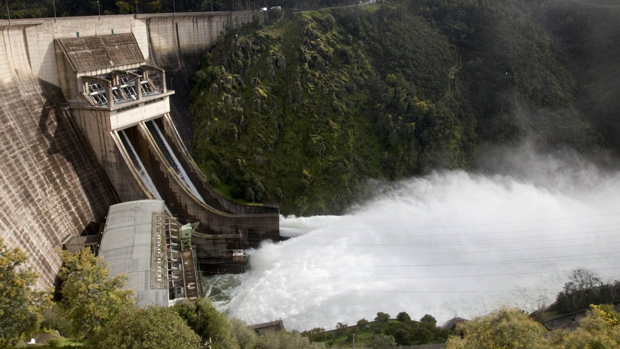 A produção hidroelétrica é uma das tecnologias que tem sido beneficiada pelos preços máximos nos mercados grossistas