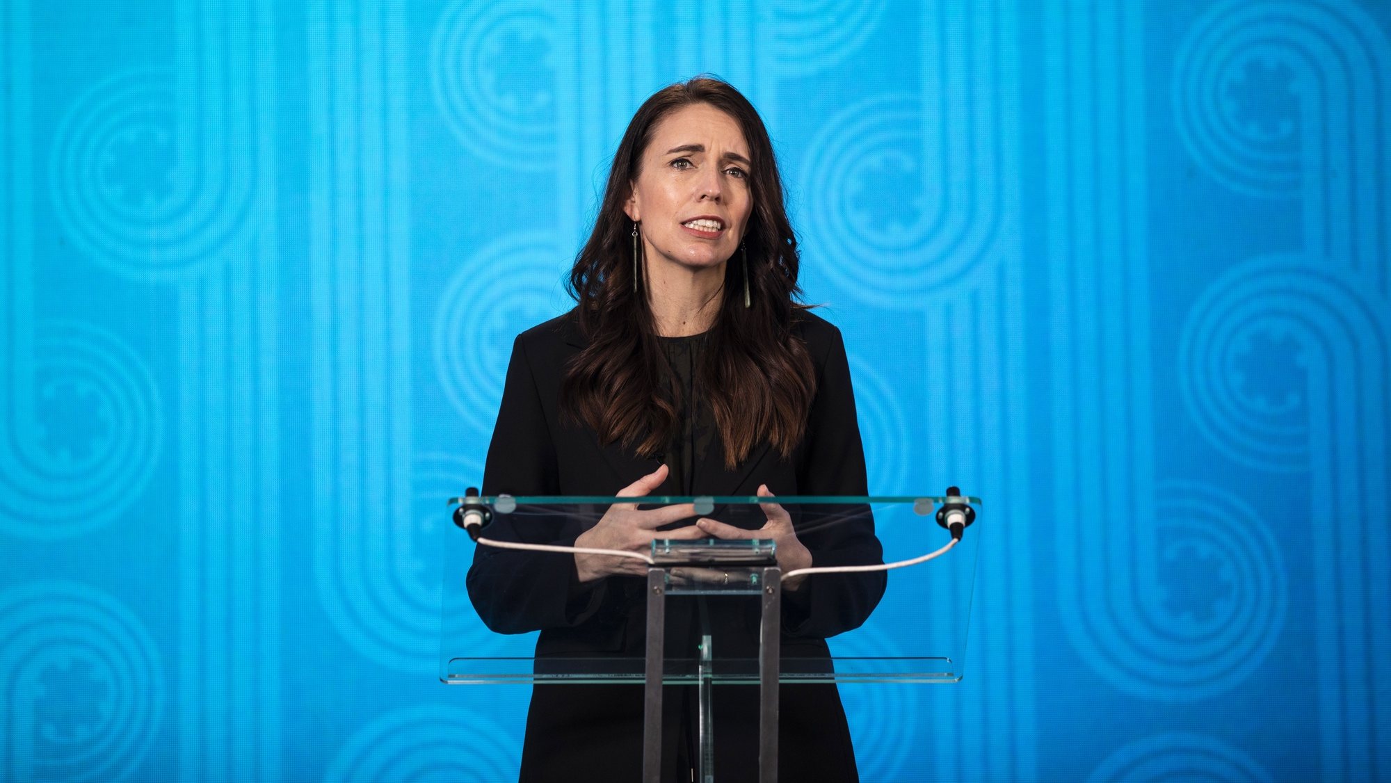 epa09575183 A handout photo made available by APEC New Zealand, the host of the Asia-Pacific Economic Cooperation (APEC) forum 2021, shows New Zealand Prime Minister Jacinda Ardern opening the APEC CEO Summit 2021 in Wellington, New Zealand, 11 November, 2021. The APEC CEO Summit, the premier conference for Asia-Pacific’s business and government leaders, is held alongside the APEC’s Leaders’ Week meetings on 11-12 November.  EPA/Jeff Tollan / APEC New Zealand / HANDOUT  HANDOUT EDITORIAL USE ONLY/NO SALES