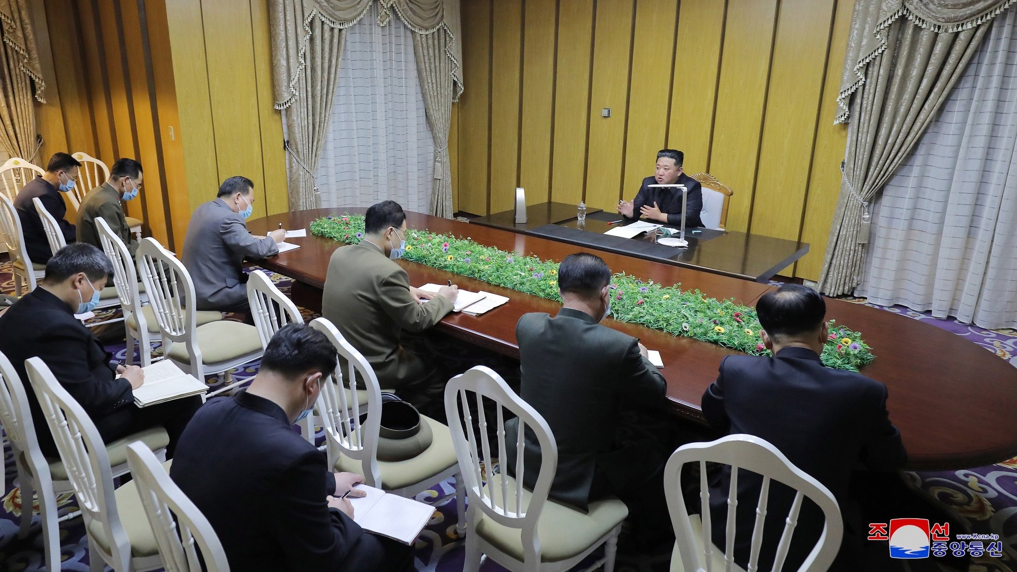 epa09943587 A photo released by the official North Korean Central News Agency (KCNA) shows North Korean Supreme Leader Kim Jong-un visiting the State Emergency Epidemic Prevention Command in Pyongyang, North Korea, 12 May 2022 (issued 13 May 2022). On 12 May 2022, the North Korean state media agency (KCNA) announced an outbreak of COVID-19 in the country. A nation-wide lockdown was instituted in response and On 13 May, the first COVID-19 related deaths were reported.  EPA/KCNA   EDITORIAL USE ONLY
