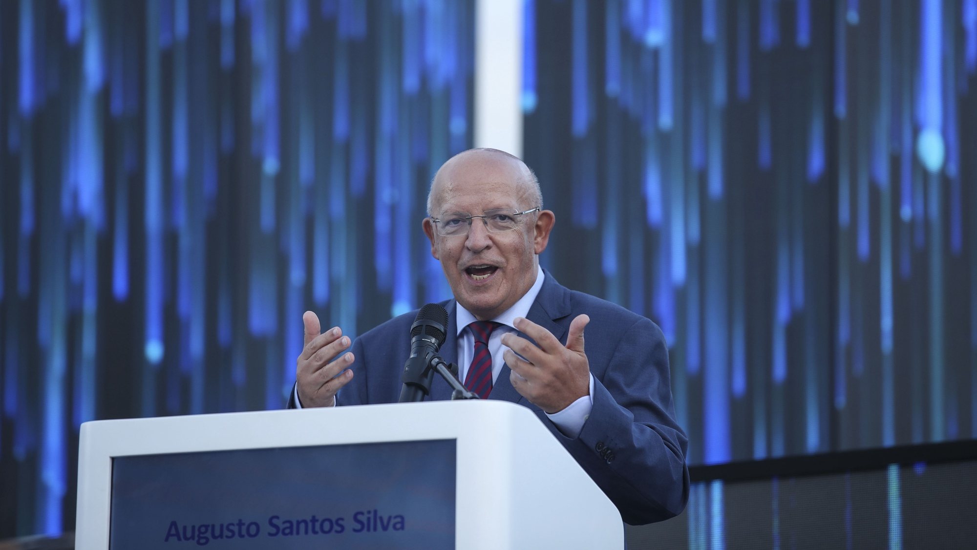 O presidente da Assembleia da República, Augusto Santos silva, intervém durante a cerimónia de entrega do prémio António Champalimaud de Visão, em Lisboa, 15 de setembro de 2022. ANTÓNIO COTRIM/LUSA