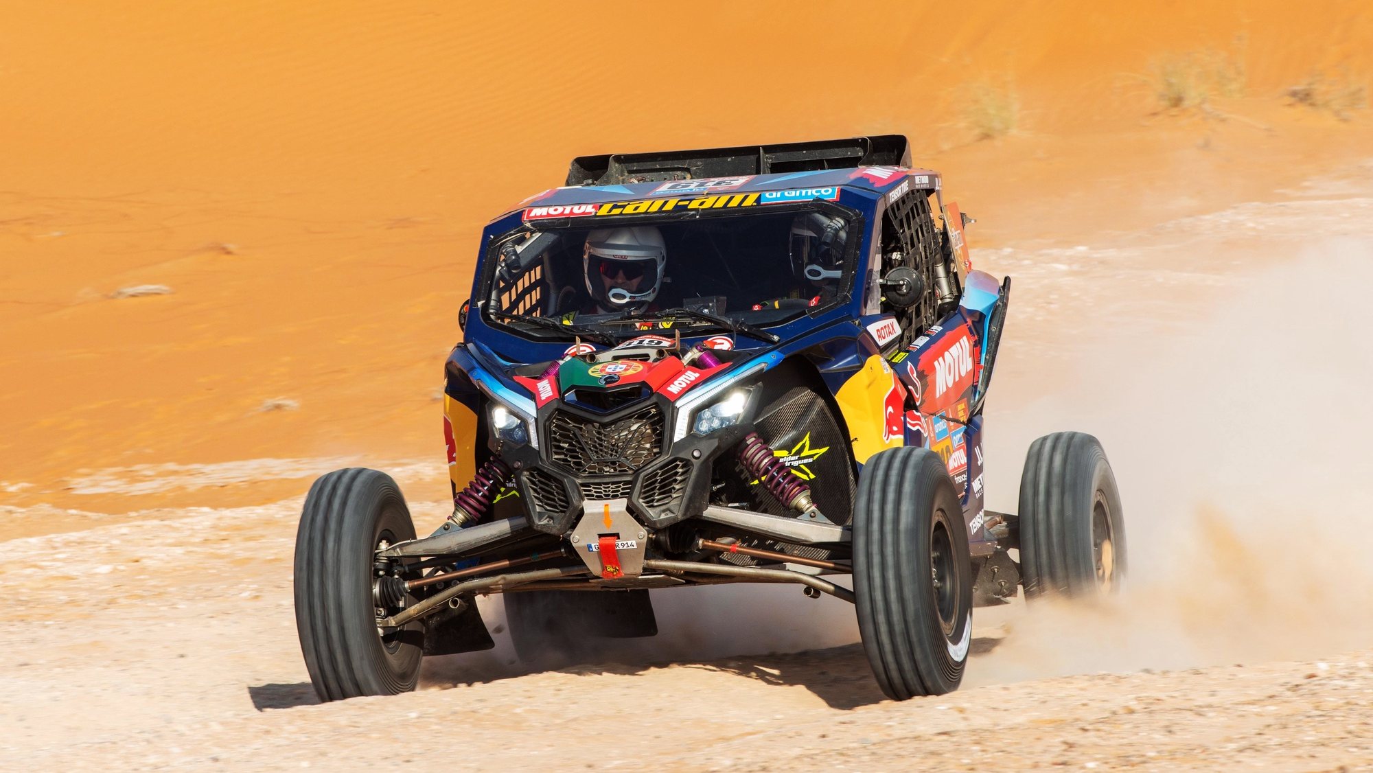 epa10401555 Portuguese driver Helder Rodrigues and co-driver Goncalo Reis of South Racing CAN-AM in action during the 11th stage of the Dakar Rally 2023 from Shaybah to Empty Quarter, Saudi Arabia, 12 January 2023.  EPA/Gerard Laurenssen