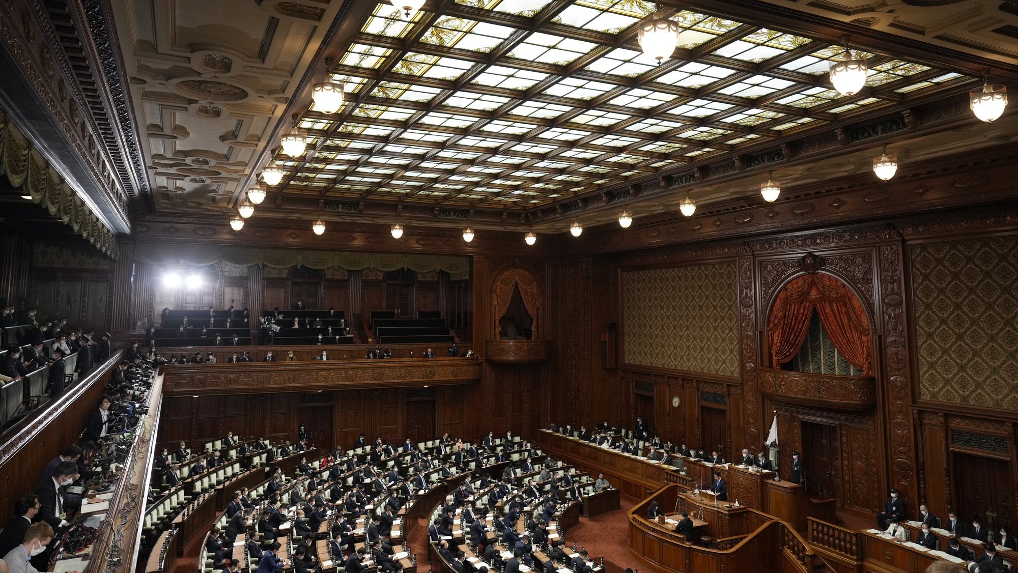 epa10424292 Japan&#039;s Prime Minister Fumio Kishida delivers his policy speech at the start of an ordinary session of the Diet, Japan&#039;s parliament, at the lower house of parliament, in Tokyo, Japan, 23 January 2023.  EPA/FRANCK ROBICHON