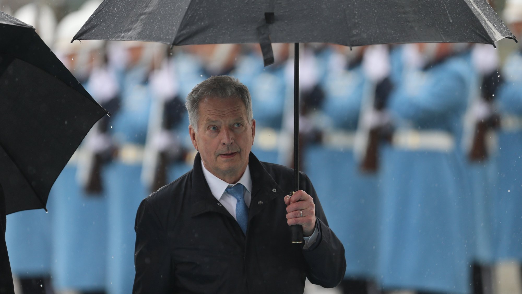 epa10528331 Finland&#039;s President Sauli Niinisto reviews a honor guard with Turkish President Recep Tayyip Erdogan (not pictured) during a welcoming ceremony at the presidential palace in Ankara, Turkey, 17 March 2023. Niinisto is in Turkey for the talks on Turkey&#039;s approval of Finland&#039;s NATO membership bid. Following Russia&#039;s invasion of Ukraine in May 2022, Finland and Sweden submitted applications to join NATO.  EPA/NECATI SAVAS