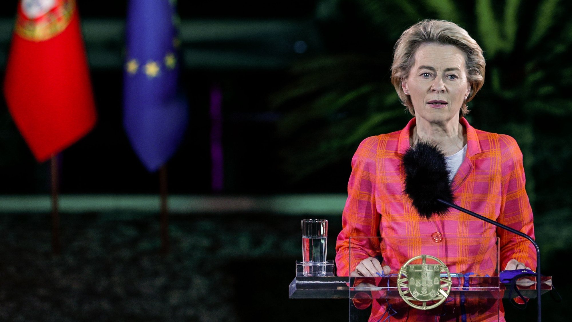 European Commission President Ursula von der Leyen during a press conference after a meeting with Portuguese Prime Minister Antonio Costa (not in picture) at Sao Bento Palace in Lisbon, Portugal, 28th September 2020. Ursula von der Leye is in Lisbon for a two-day official visit. ANTONIO COTRIM/ LUSA
