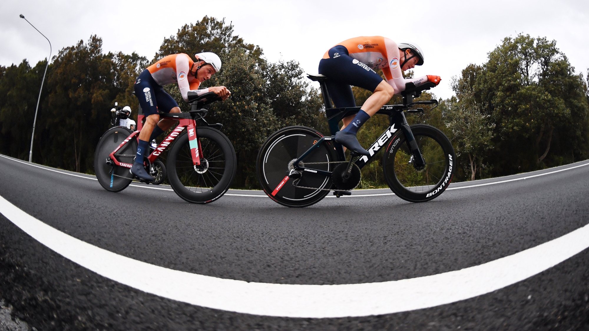Mathieu van der Poel já se sagrou tricampeão mundial de ciclocrosse e tentava o primeiro Mundial de Elites