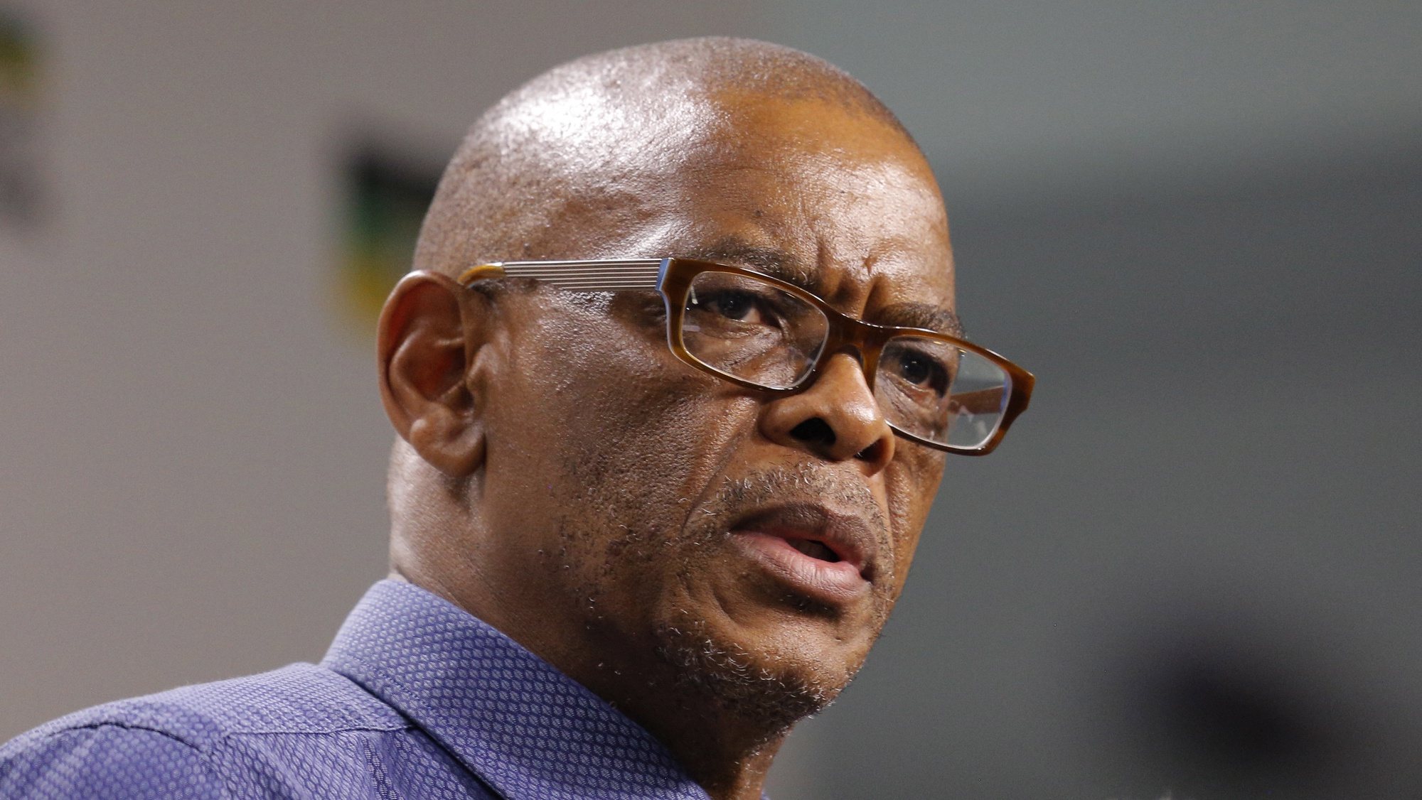 epa08812707 (FILE) - ANC&#039;s Secretary General Ace Magashule addressing the media at the ruling parties&#039; head offices in Johannesburg, South Africa, 13 February 2018 (reissued 11 November 2020). A warrant for arrest has been issued for Ace Magashule and he is due to appear in court on 13 November. This is in connection with corruption which has been a major issue in the ruling party since the end of Aparthied rule. The warrant has been issued in relation to Magashule&#039;s alleged role in a  US dlrs 15m contract to find and remove asbestos from homes in disadvantaged neighbourhoods in the Free State province.  EPA/KIM LUDBROOK
