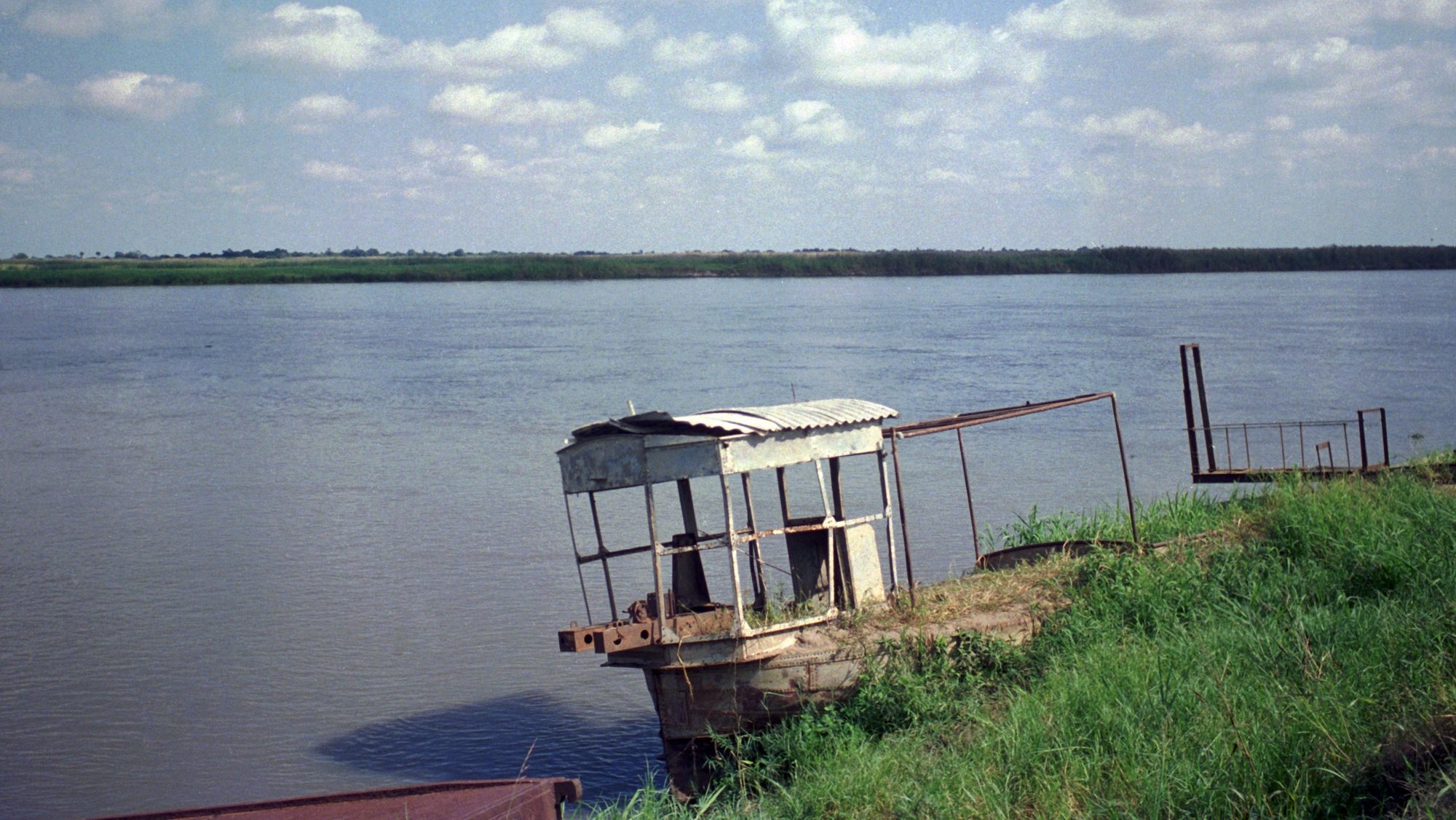 Rio Zambeze, Luabo, Moçambique, Maio de 1990.

Lusa