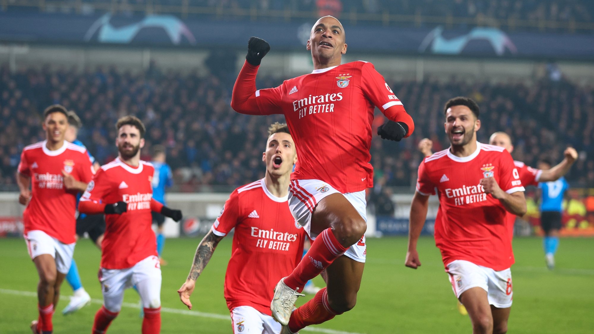 Atenção Benfica: Club Brugge desperdiça vantagem de dois golos em três  minutos - CNN Portugal