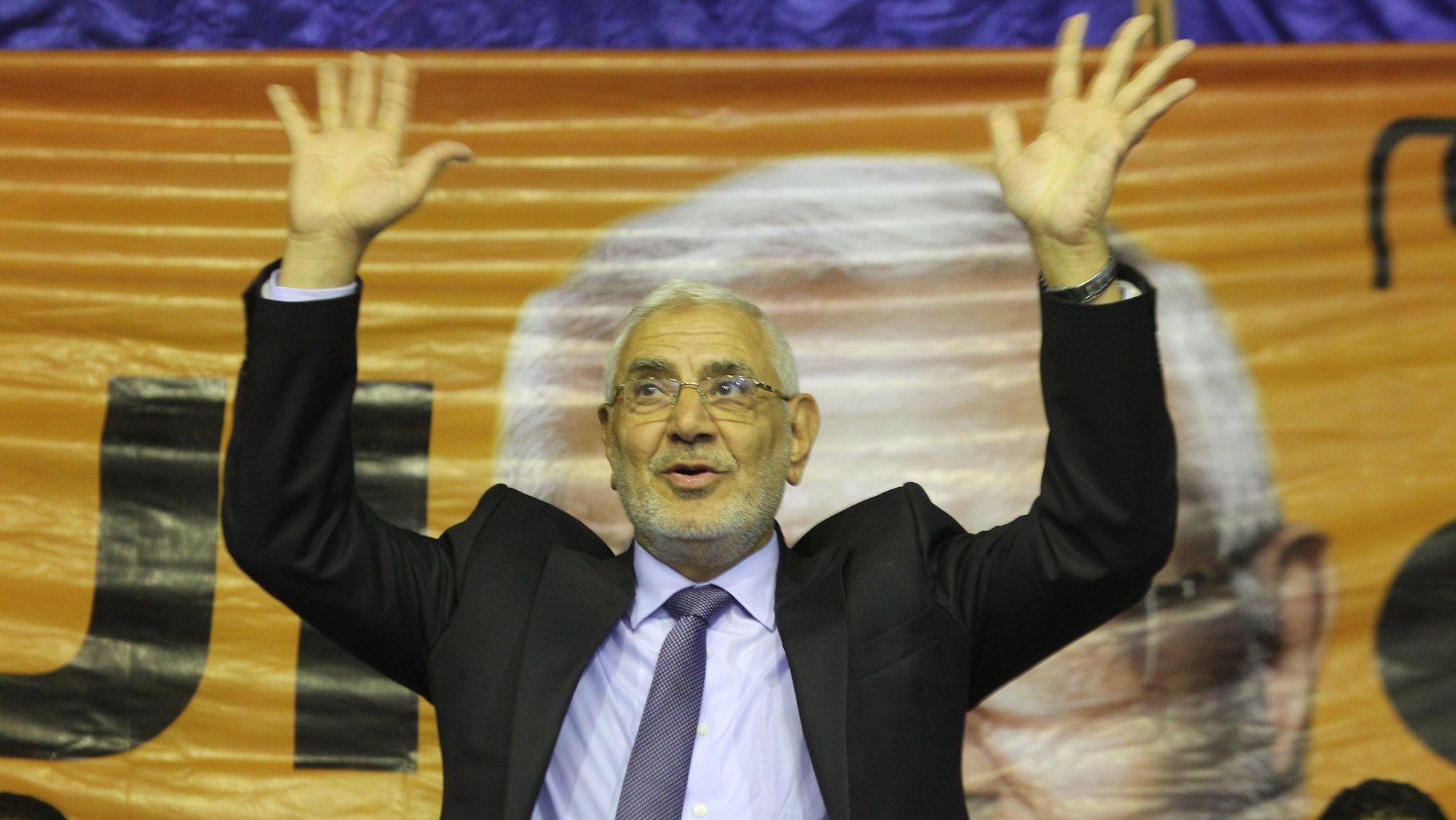 epa06529056 (FILE) - Egyptian presidential hopeful, Abdel moneim Abu al-Fatuh waves to crowds as he arrives to present his program during a public press conference at Embaba in Giza near Cairo, Egypt, 19 April 2012 (Reissued 15 February 2018). On 14 February 2018, the Egyptian Security Forces arrested fromer presidential candidate and current head of the Strong Egypt party Abdel Moneim Aboul Fotouh, for alleged ties with the banned Muslim Brotherhood, according to state owned Middle East News Agency.  EPA/KHALED ELFIQI *** Local Caption *** 50307300