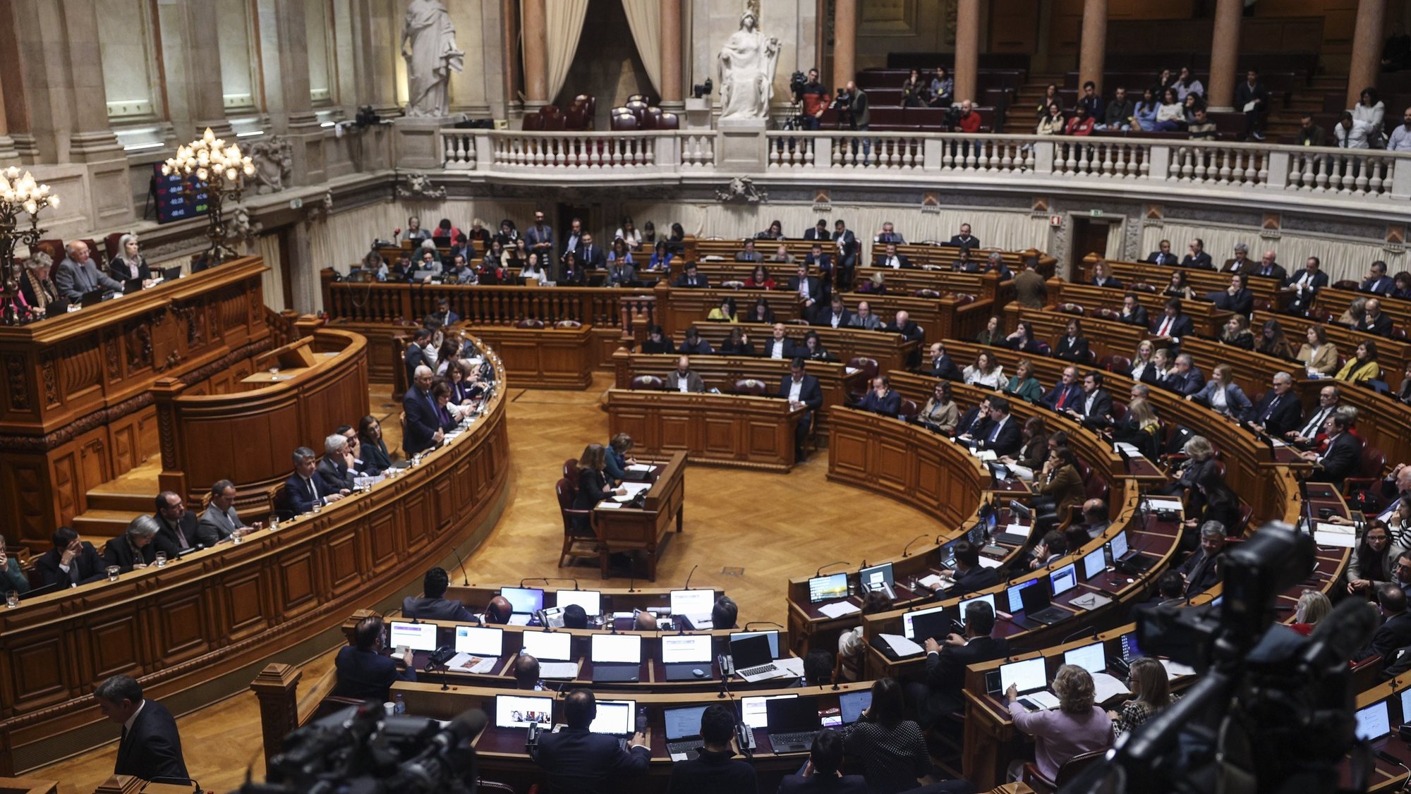 O primeiro Ministro António Costa intervém no debate parlamentar sobre política geral, esta tarde na Assembleia da República em Lisboa, 11 de janeiro de 2023. MIGUEL A. LOPES/LUSA