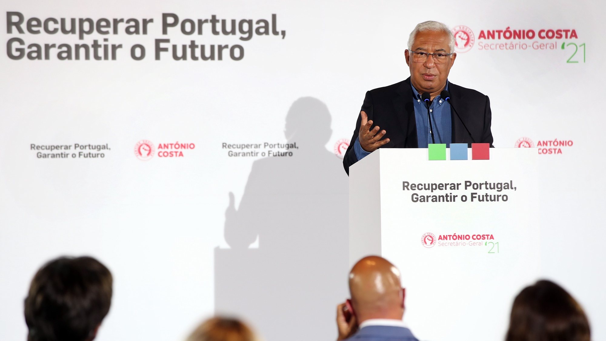 António Costa, secretário-geral do Partido Socialista, esta tarde durante a apresentação da moção da sua candidatura a secretário-geral do Partido Socialista &quot;Recuperar Portugal - Garantir o Futuro&quot;, no Funchal, 6 de junho de 2021, HOMEM DE GOUVEIA/LUSA