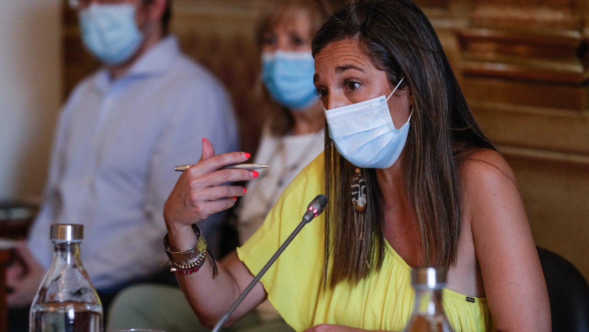 A bastonária da Ordem dos Enfermeiros, Ana Rita Cavaco, fala perante a Comissão de Saúde, na Assembleia da República em Lisboa, 27 de maio de 2020. TIAGO PETINGA/LUSA