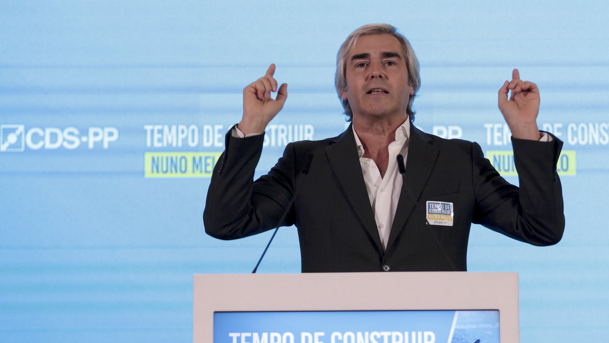 O Eurodeputado do CDS-PP, Nuno Melo, discursa durante a apresentação da sua candidatura à liderança do partido, no Palácio da Bolsa, na cidade do Porto, 9 de outubro de 2021. MANUEL FERNANDO ARAÚJO/LUSA