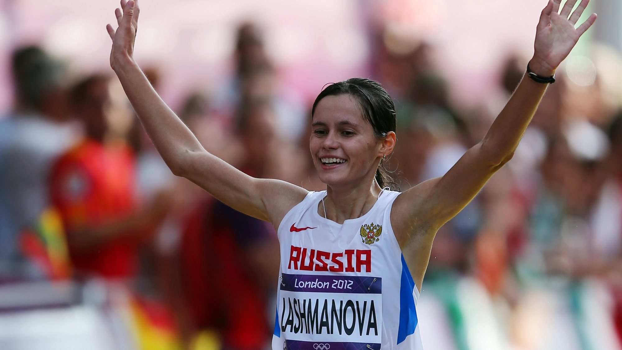 The russian 20 years old athlete Elena Lashmanova celebrates the victory of woman 20Km Walk 2012 London Olympics, The Mall, London, 11 August 2012. NUNO VEIGA/LUSA