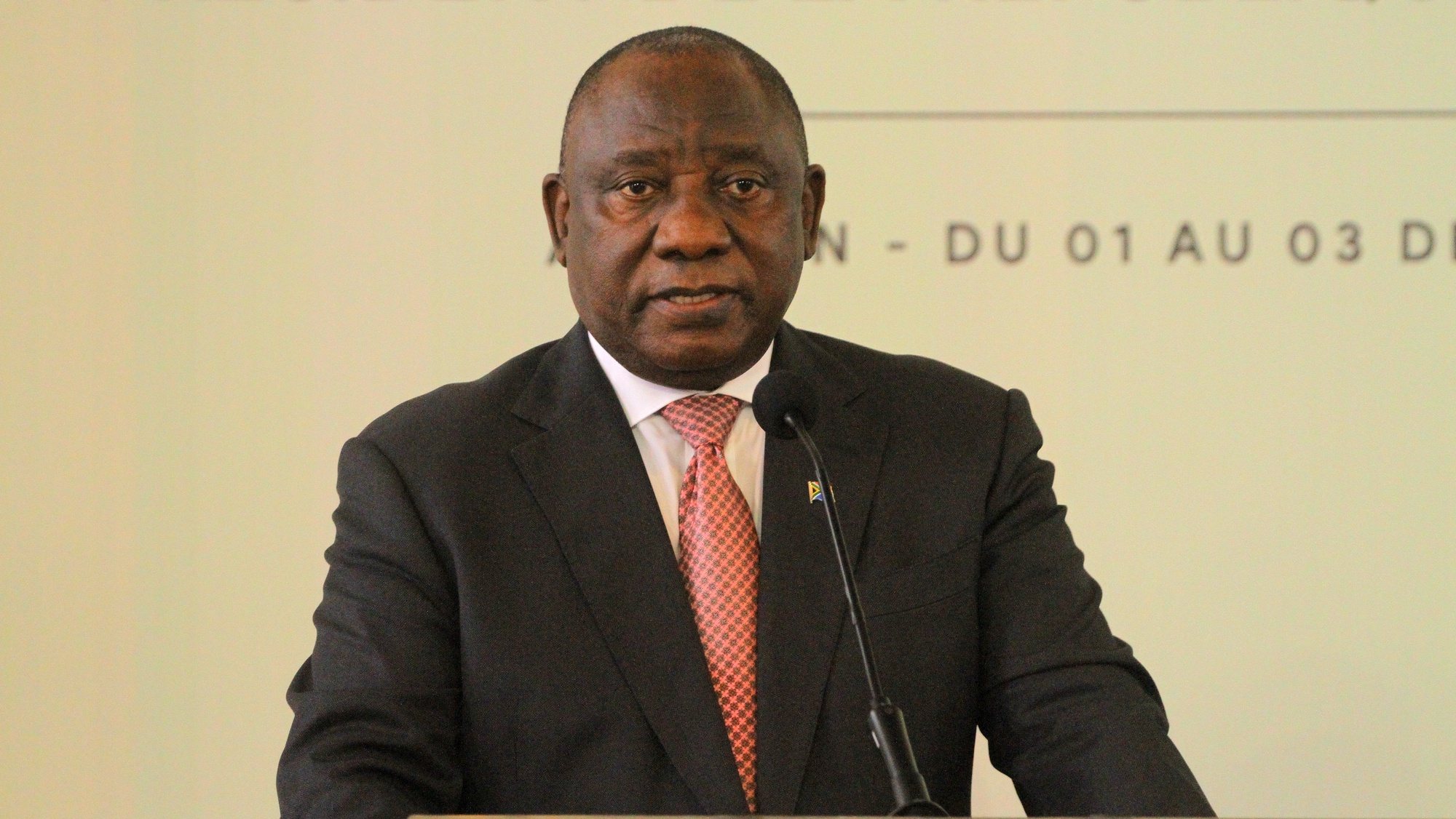 epa09616737 South African President Cyril Ramaphosa speaks during a joint press conference at the presidential palace in Abidjan, Ivory Coast, 02 December 2021. South African President Cyril Ramaphosa arrived in Abidjan for a 72-hour official visit. This visit is part of the strengthening of bilateral relations between South Africa and the Ivory Coast.  EPA/LEGNAN KOULA