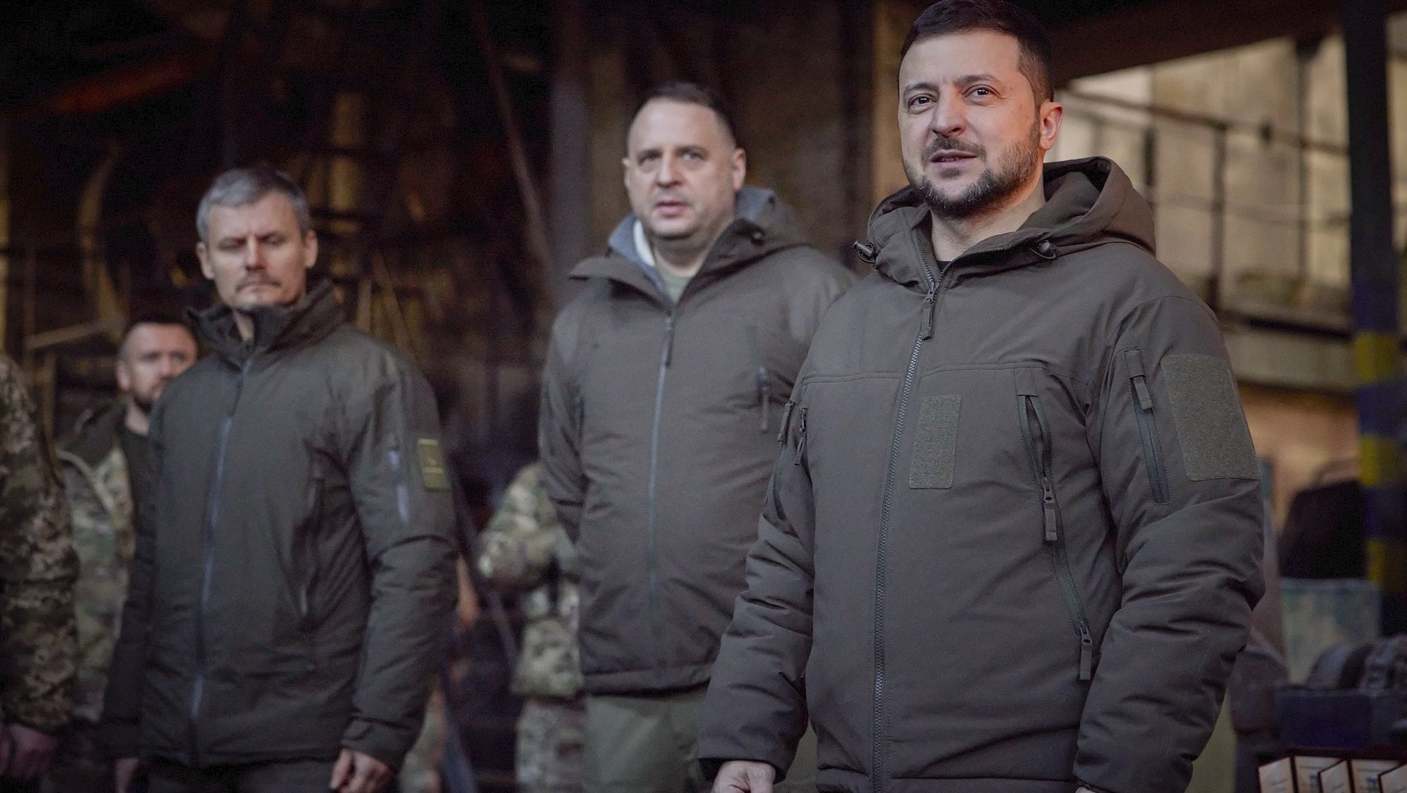 epa10374716 A handout photo made available by the Ukrainian Presidential Press Service shows Ukraine&#039;s President Volodymyr Zelensky (R) attending a meeting with Ukrainian servicemen during his visit to Bakhmut, Donetsk region, eastern Ukraine, 20 December 2022, amid Russia&#039;s invasion. Zelensky visited the frontline city of Bakhmut where he presented state awards to Ukrainian military personnel, the Ukraine&#039;s Presidential office said in a statement. Russian troops entered Ukraine on 24 February 2022 starting a conflict that has provoked destruction and a humanitarian crisis.  EPA/UKRAINIAN PRESIDENTIAL PRESS SERVICE HANDOUT -- MANDATORY CREDIT: UKRAINIAN PRESIDENTIAL PRESS SERVICE -- HANDOUT EDITORIAL USE ONLY/NO SALES