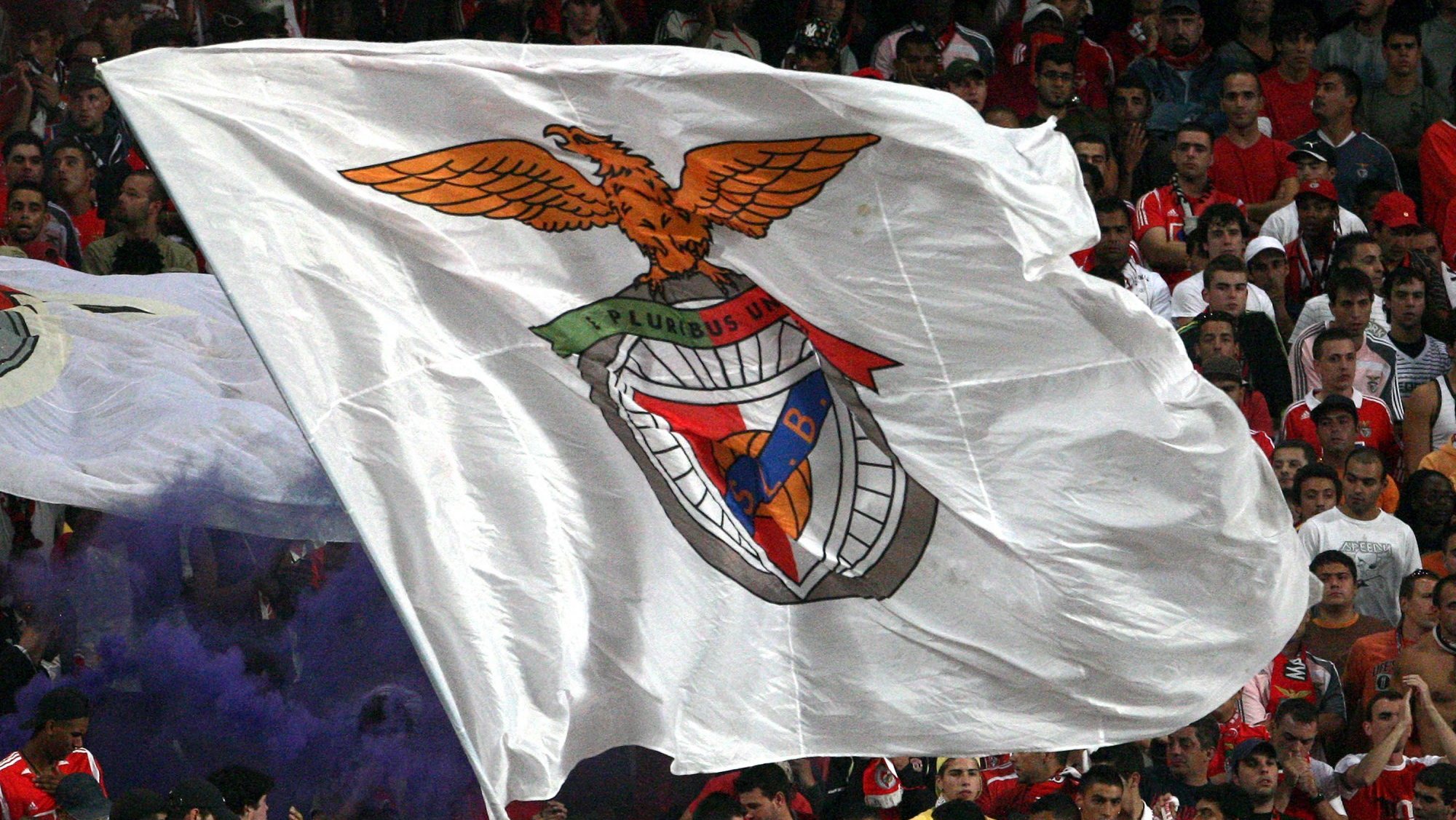 Caso ultrapasse o play-off, o Benfica juntar-se-á ao campeão nacional FC Porto e ao vice Sporting, que tiveram entrada direta na fase de grupos