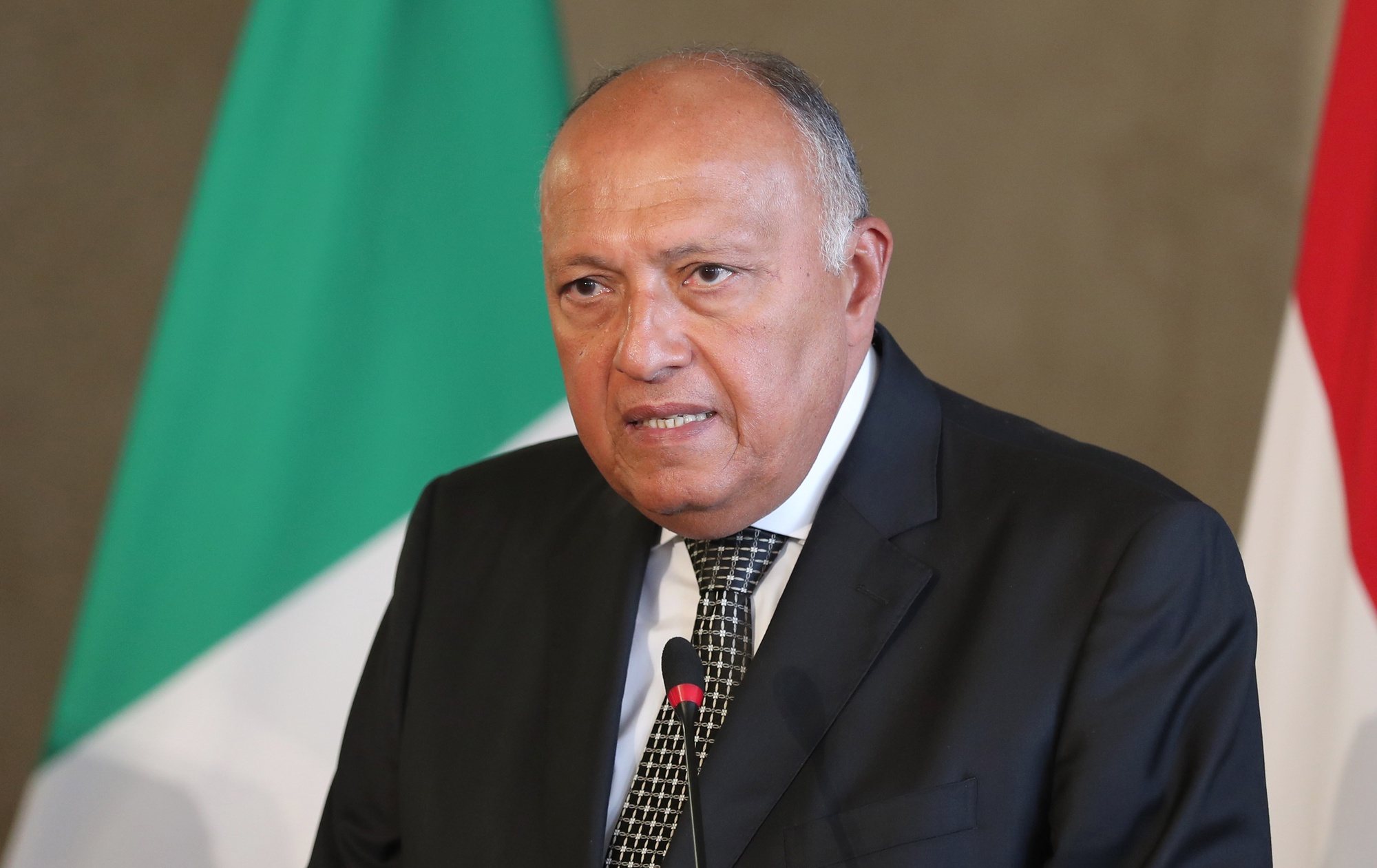 epa10422434 Egyptian Foreign Minister Sameh Shoukry speaks during a joint press conference with his Italian counterpart Antonio Tajani following their meeting in Cairo, Egypt 22 January 2023.  EPA/KHALED ELFIQI