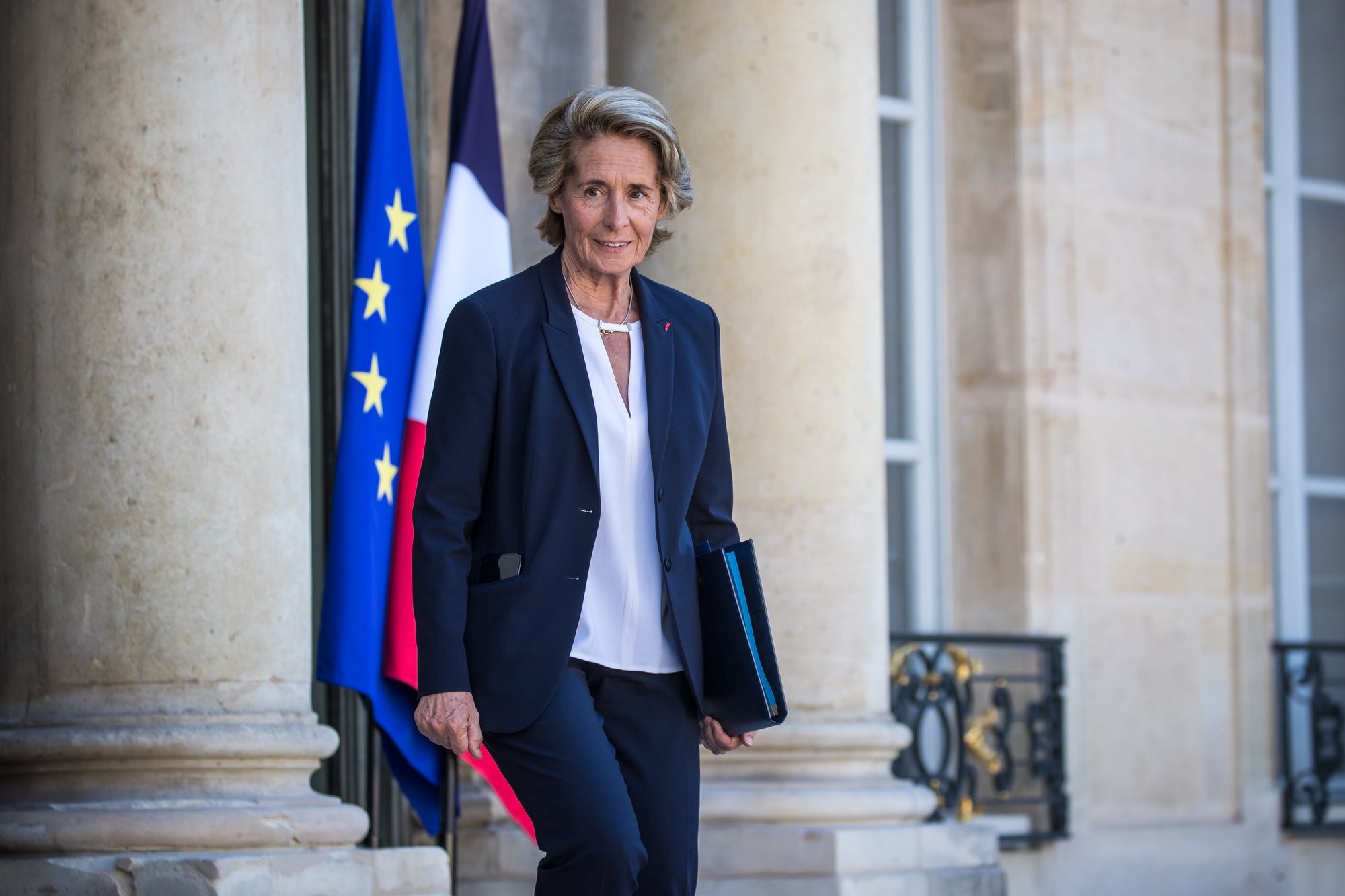 epa10052100 Newly named French Minister of local and regional authorities Caroline Cayeux leaves after the first new cabinet meeting at the Elysee Palace in Paris, France, 04 July 2022. The French President reshuffled the cabinet after legislative elections in France were held on 12 and 19 June 2022 to elect the National Assembly.  EPA/CHRISTOPHE PETIT TESSON