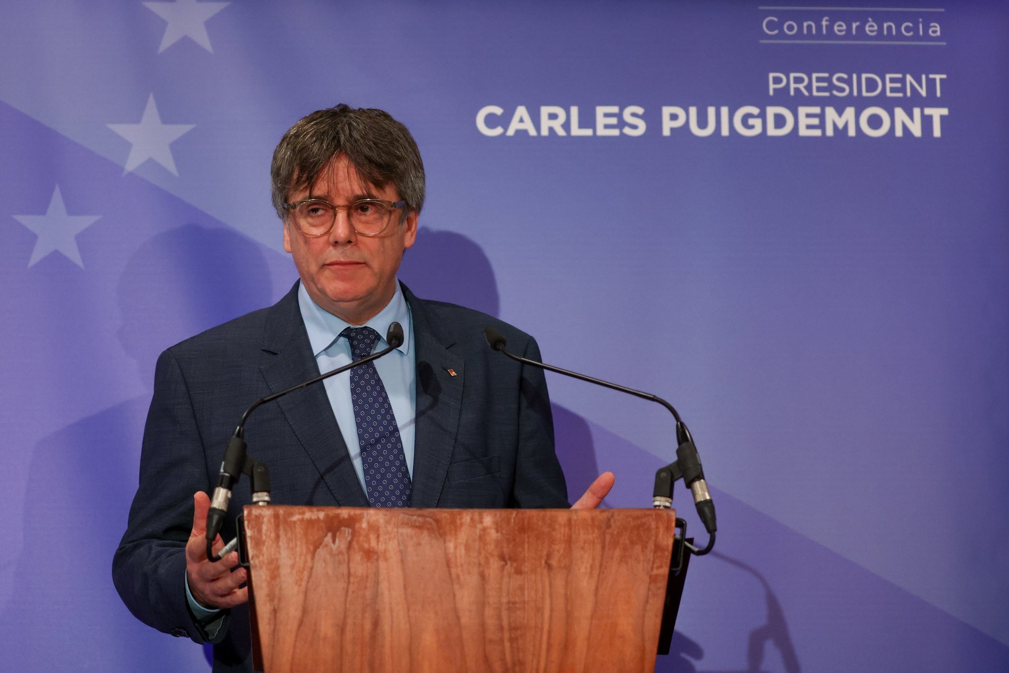 epa10841363 Member of the European Parliament, Catalan leader Carles Puigdemont gives a press conference following yesterdayâ€™s 04 September meeting with Spanish Second Deputy Prime Minister and Sumar party leader Yolanda Diaz in Brussels, Belgium, 05 September 2023.  EPA/OLIVIER HOSLET