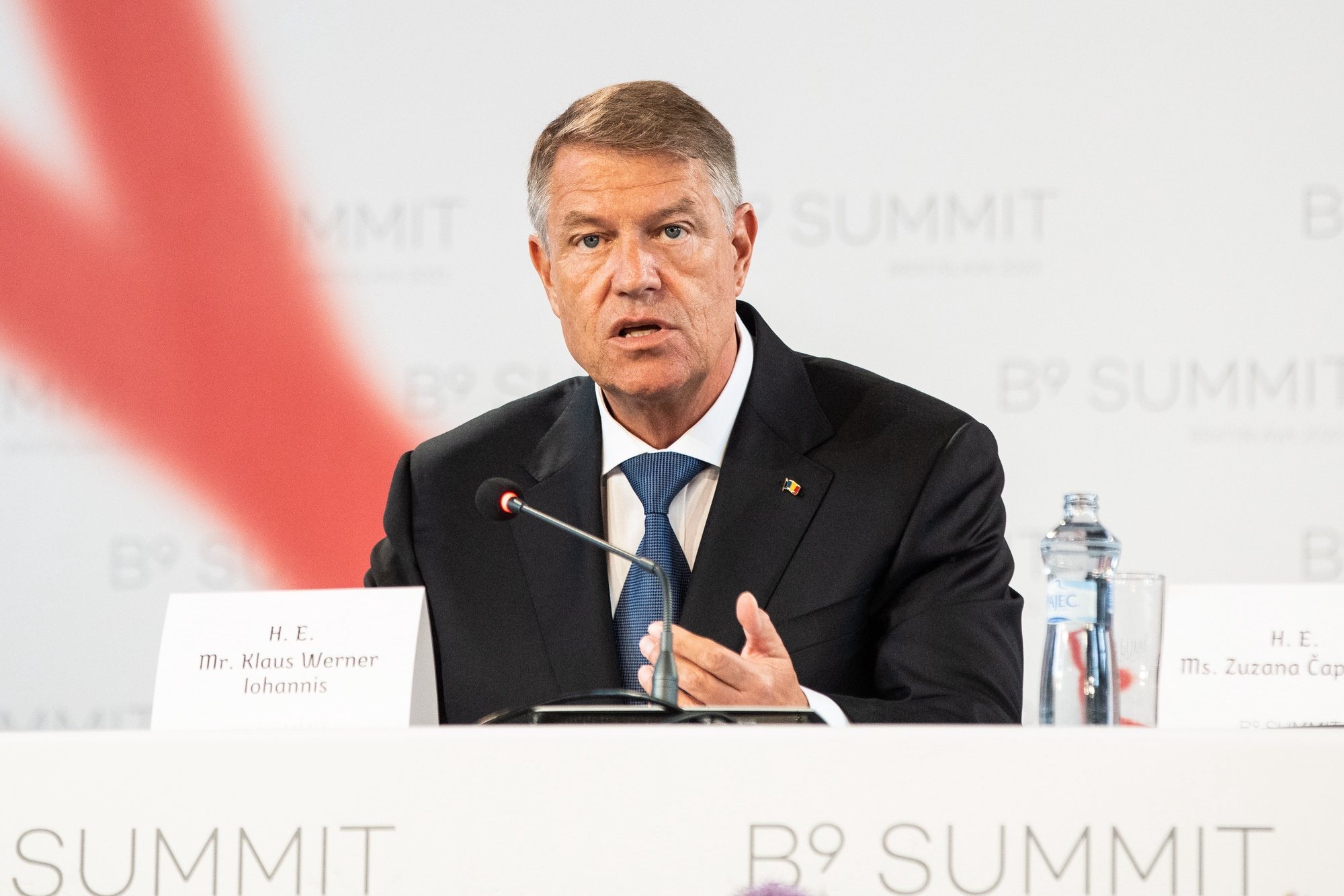 epa10676172 Romanian President Klaus Iohannis at the press conference after the summit of the Bucharest Nine, at the Bratislava Castle in Bratislava, Slovakia, 06 June 2023. The leaders of the Bucharest Nine have been meeting regularly since 2015 to align their positions ahead of NATO summits.  EPA/JAKUB GAVLAK