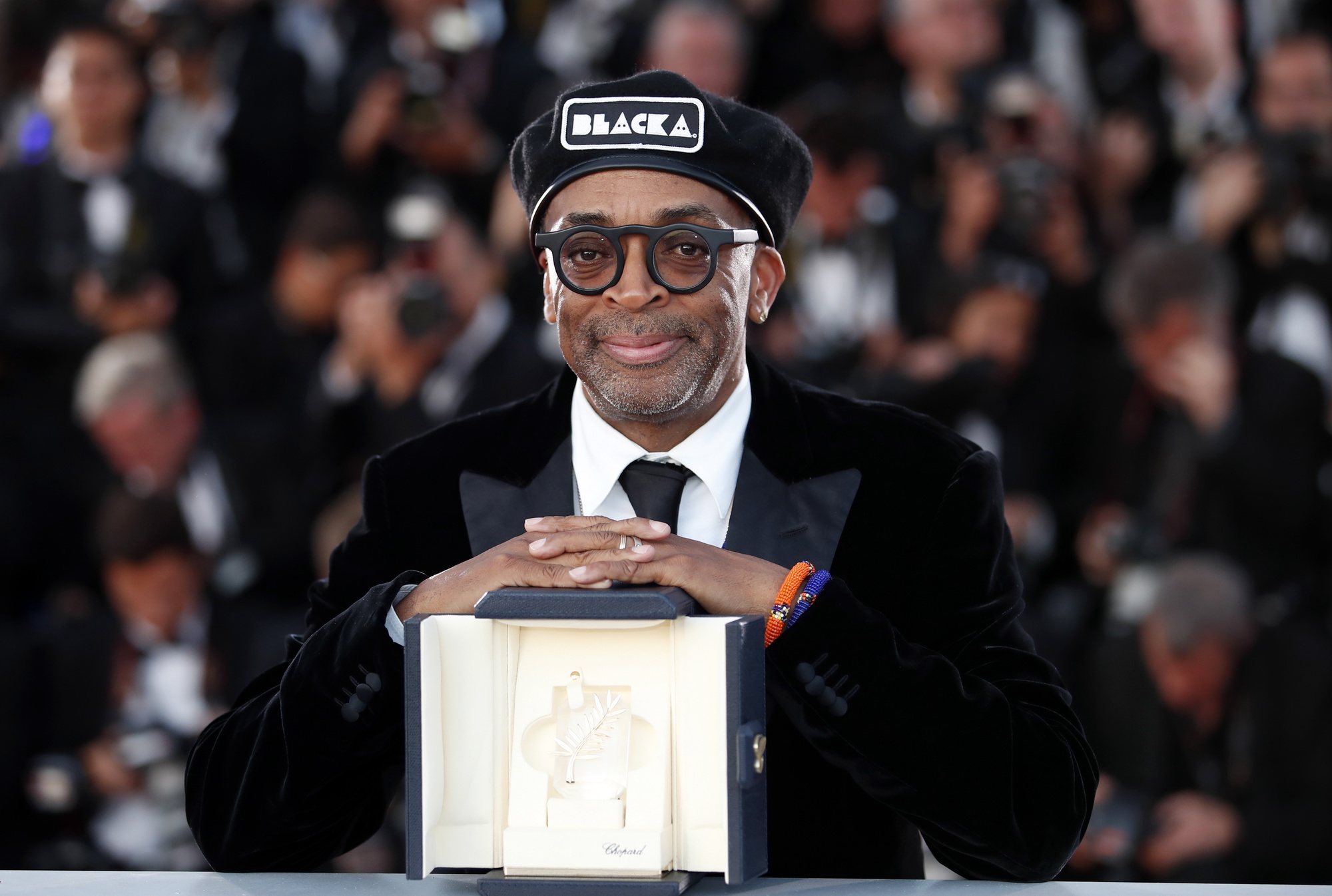 epa09298661 (FILE) - US filmmaker Spike Lee poses during the Award Winners photocall after he won the Grand Jury Prize for &#039;BlacKkKlansman&#039; at the 71st annual Cannes Film Festival in Cannes, France, 19 May 2018 (reissued 24 June 2021). Lee was selected as Jury President for the international Competition of the 74th Cannes Film Festival, organizers announced on 24 June 2021. The festival will run from 06 to 17 July 2021  EPA/FRANCK ROBICHON *** Local Caption *** 56766703