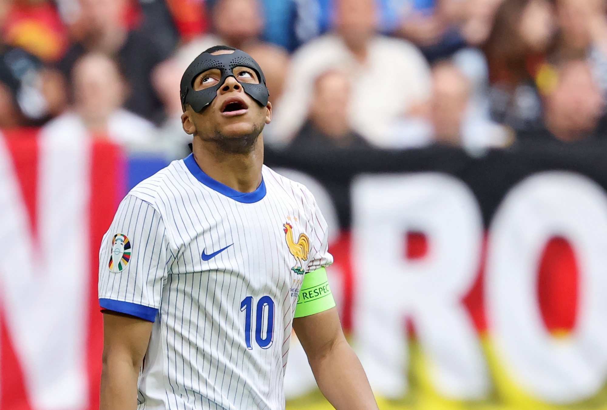 epa11450607 Kylian Mbappe of France looks on during the UEFA EURO 2024 Round of 16 soccer match between France and Belgium, in Dusseldorf, Germany, 01 July 2024.  EPA/FRIEDEMANN VOGEL