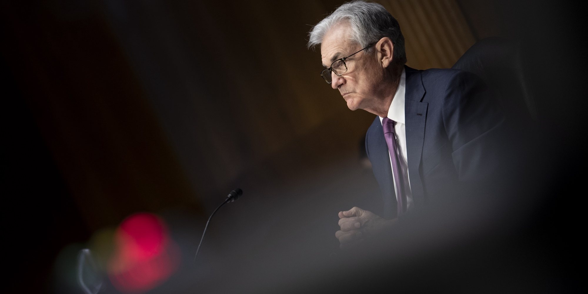 epa09678981 Federal Reserve Board Chairman Jerome Powell listens during his re-nominations hearing of the Senate Banking, Housing and Urban Affairs Committee on Capitol Hill in Washington, DC, USA, 11 January 2022.  EPA/Brendan Smialowski / POOL