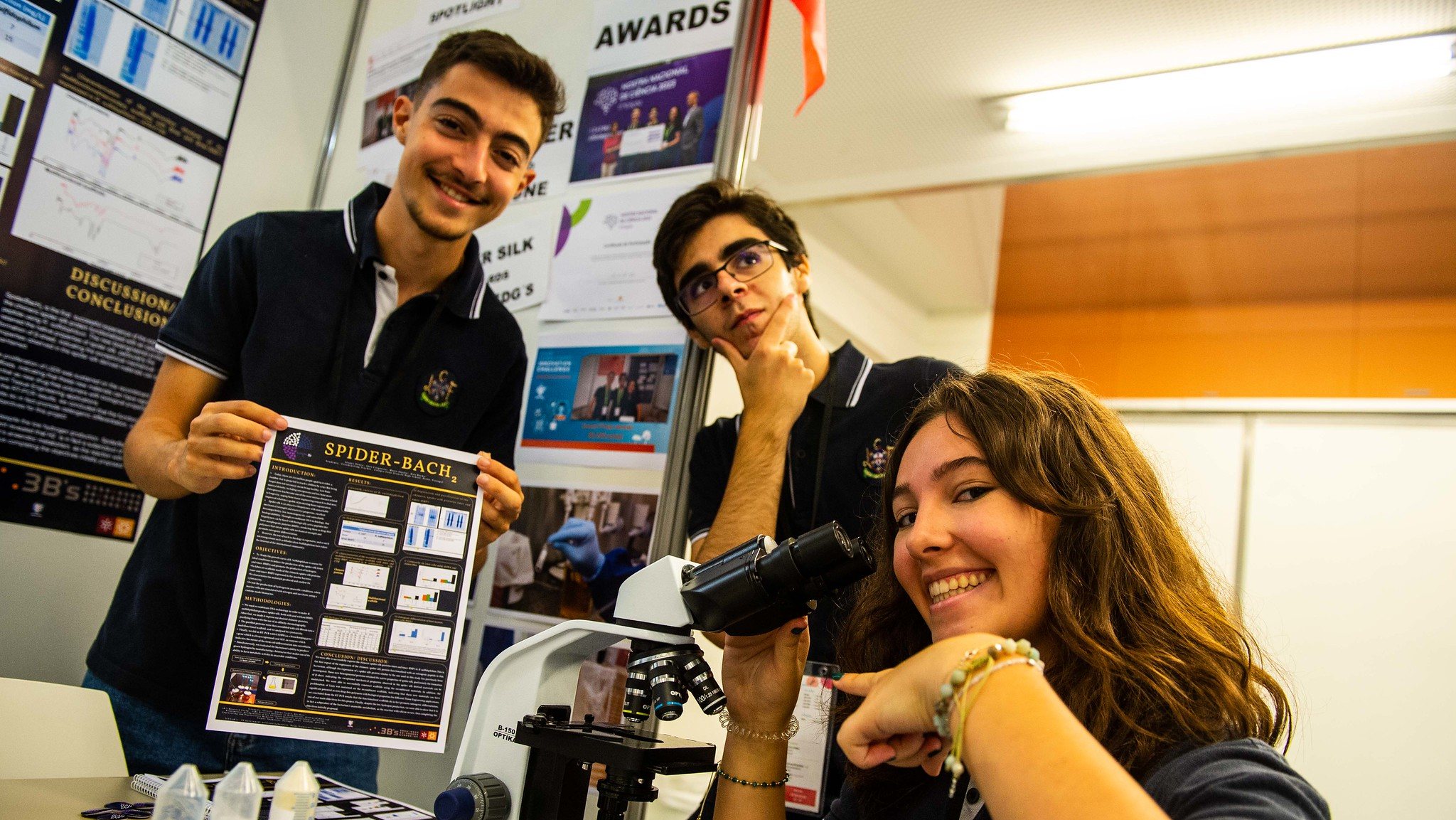 Afonso Nunes, Inês Cerqueira e Mário Onofre, do Colégio Luso-Francês, venceram o Concurso Europeu para Jovens Cientistas