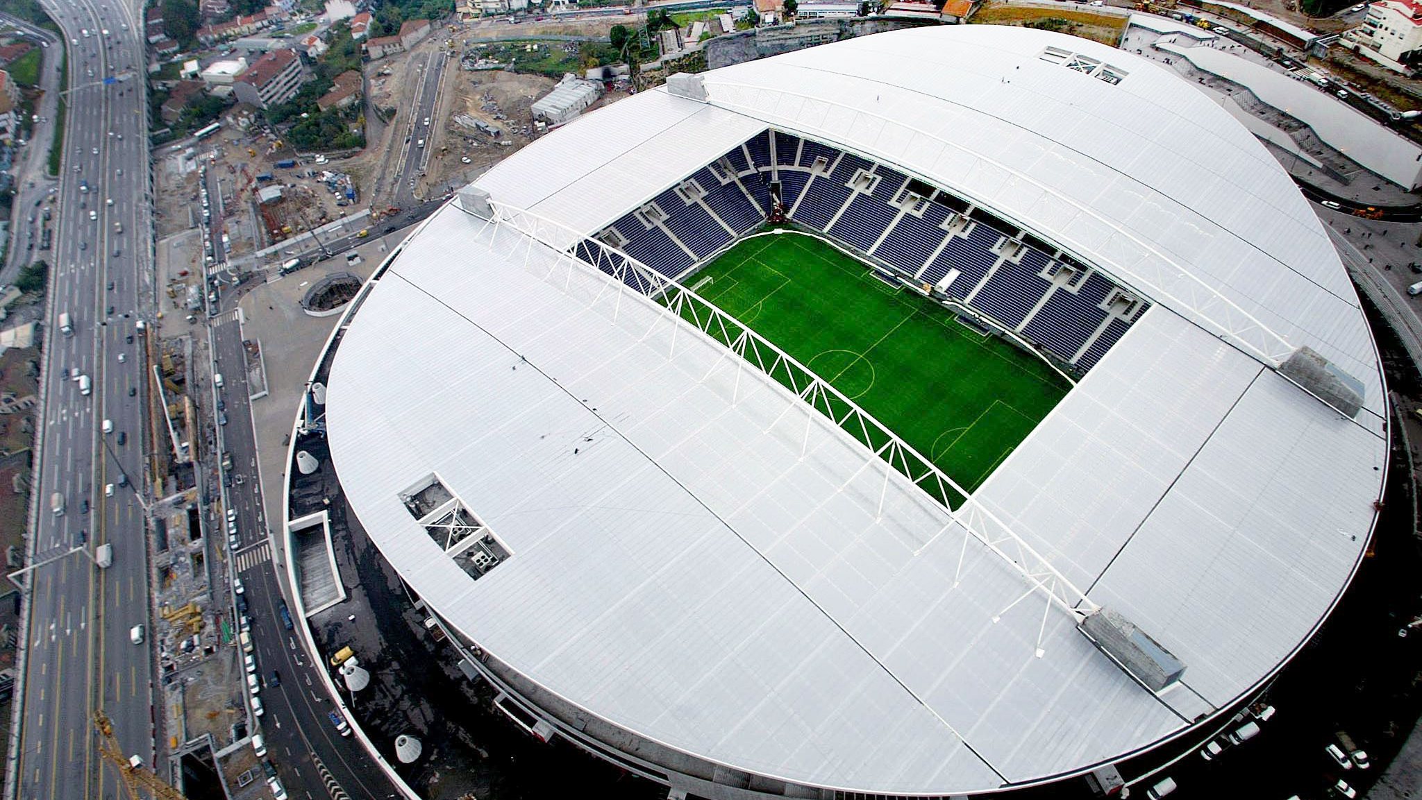 Estádio do Dragão é uma possibilidade para receber a final da Liga dos Campeões depois de ter ficado sem a Supertaça Europeia de 2020