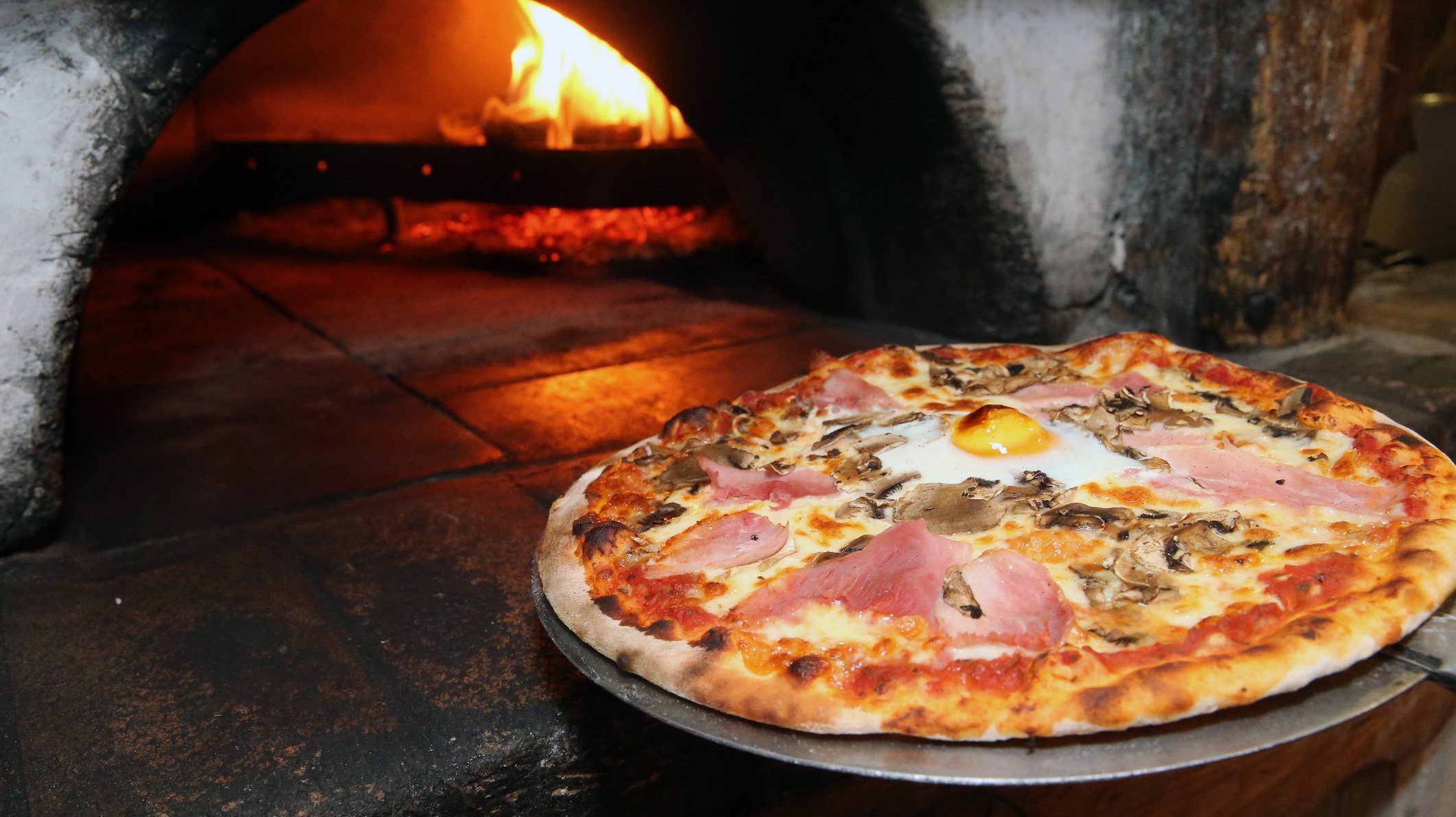 Pizza tradicional em Itália