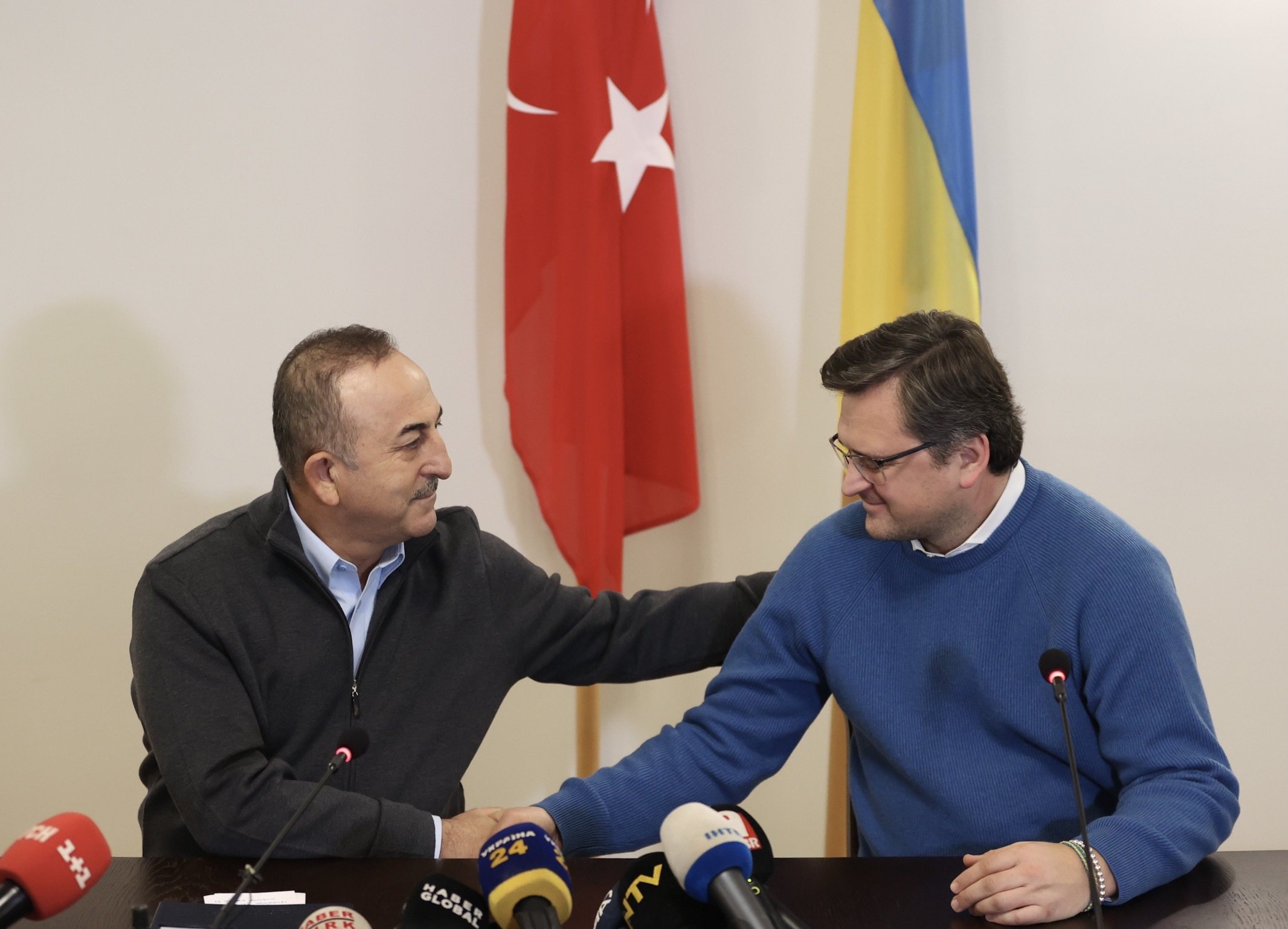 Turkish Foreign Minister Mevlut Cavusoglu in Ukraine&#039;s Lviv