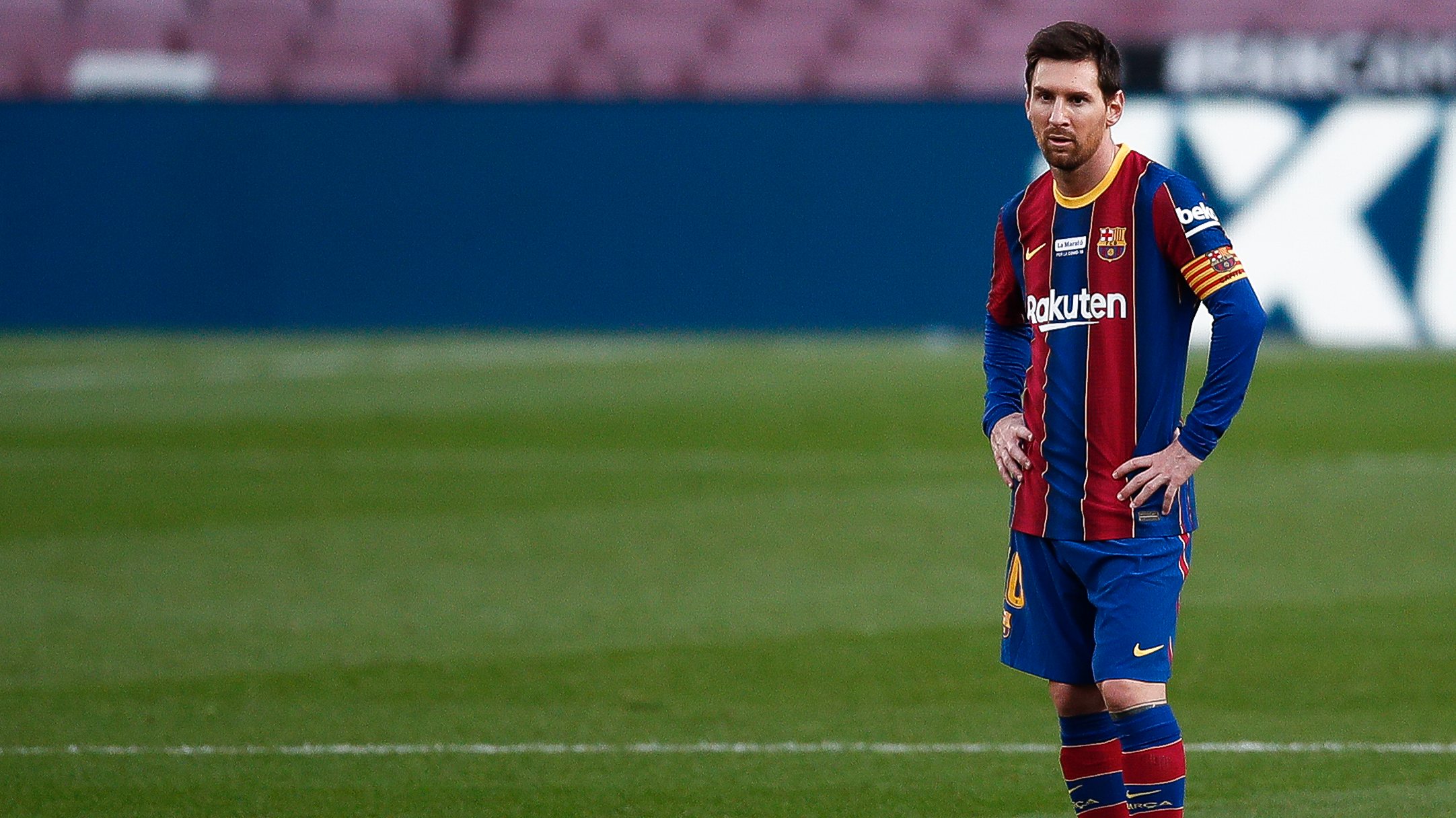 Lionel Messi chegou a mais uma marca histórica pelo Barcelona mas não impediu que os catalães voltassem a perder pontos em Camp Nou
