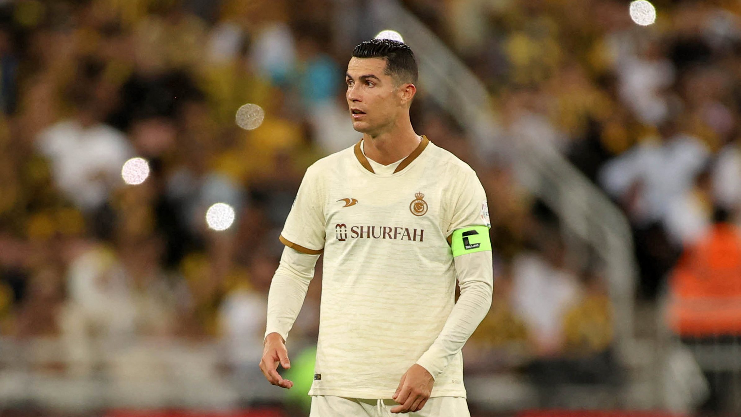 Ronaldo voltou a bisar numa goleada do Al Nassr que manteve a equipa a um ponto do líder da Liga, o Al-Ittihad de Nuno Espírito Santo
