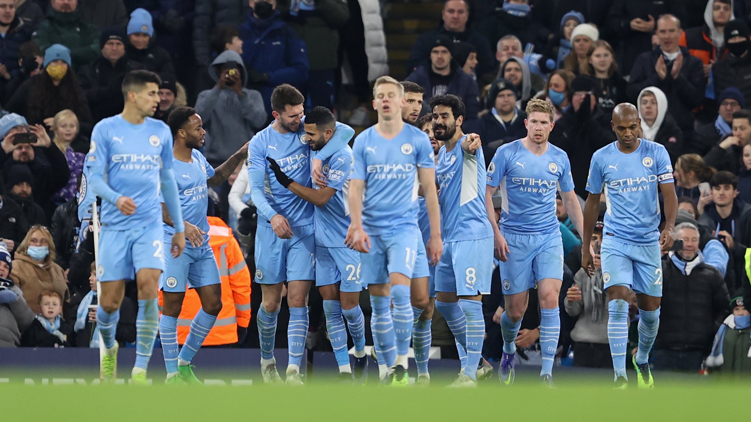 Manchester City aumentou a série de vitórias seguidas no Campeonato e reforçou liderança na prova