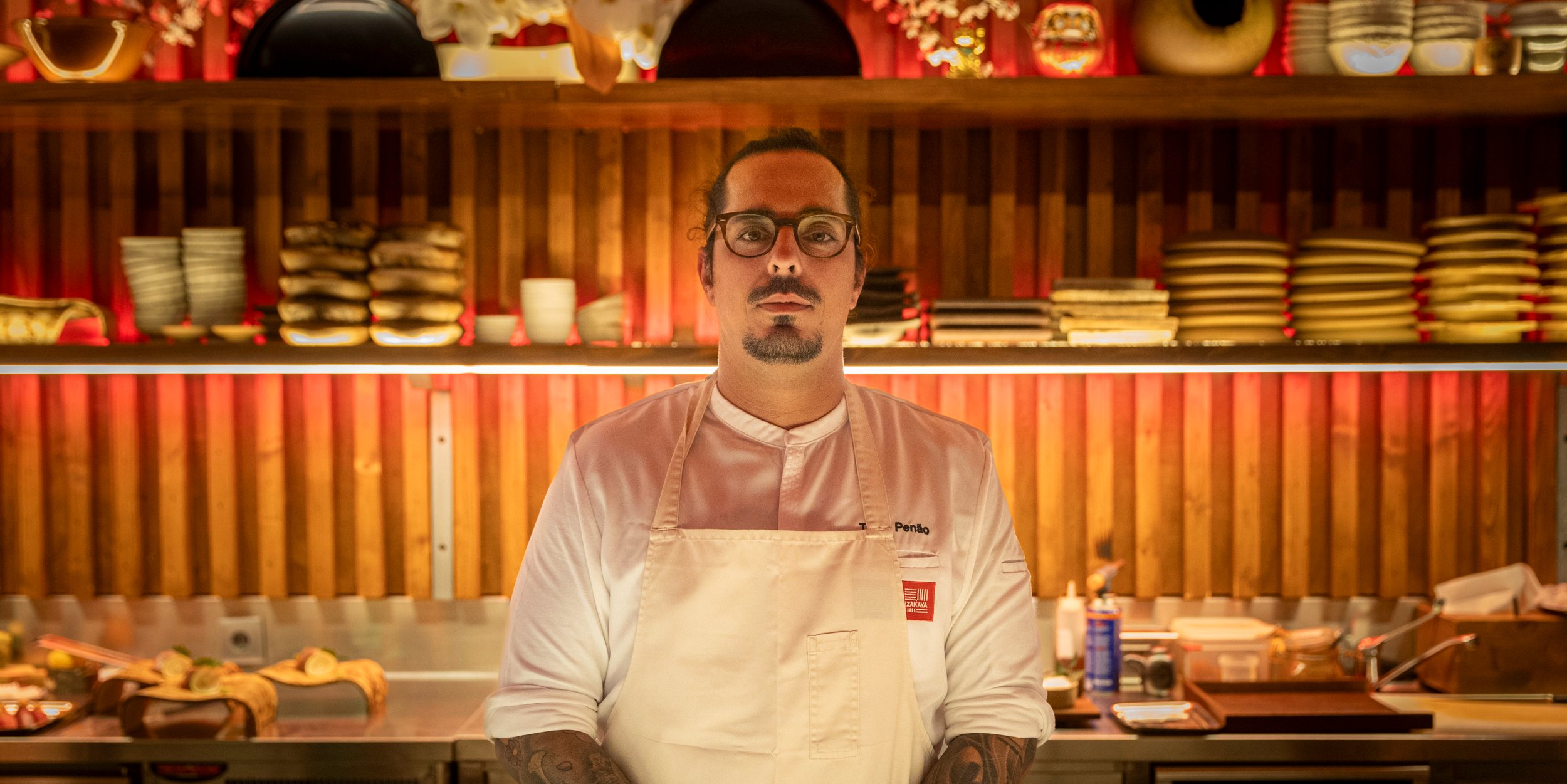 O chef Tiago Penão, de 35 anos, tem dois restaurantes de cozinha japonesa em Cascais: o Kappo e o Izakaya