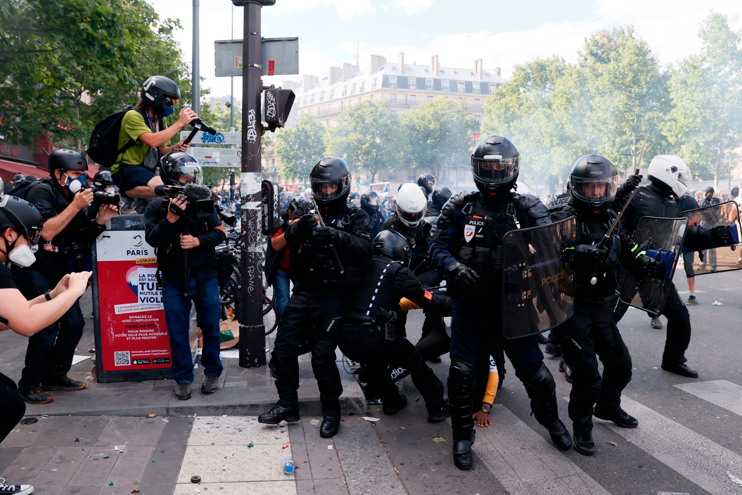FRANCE-POLITICS-RACISM-POLICE-PROTEST