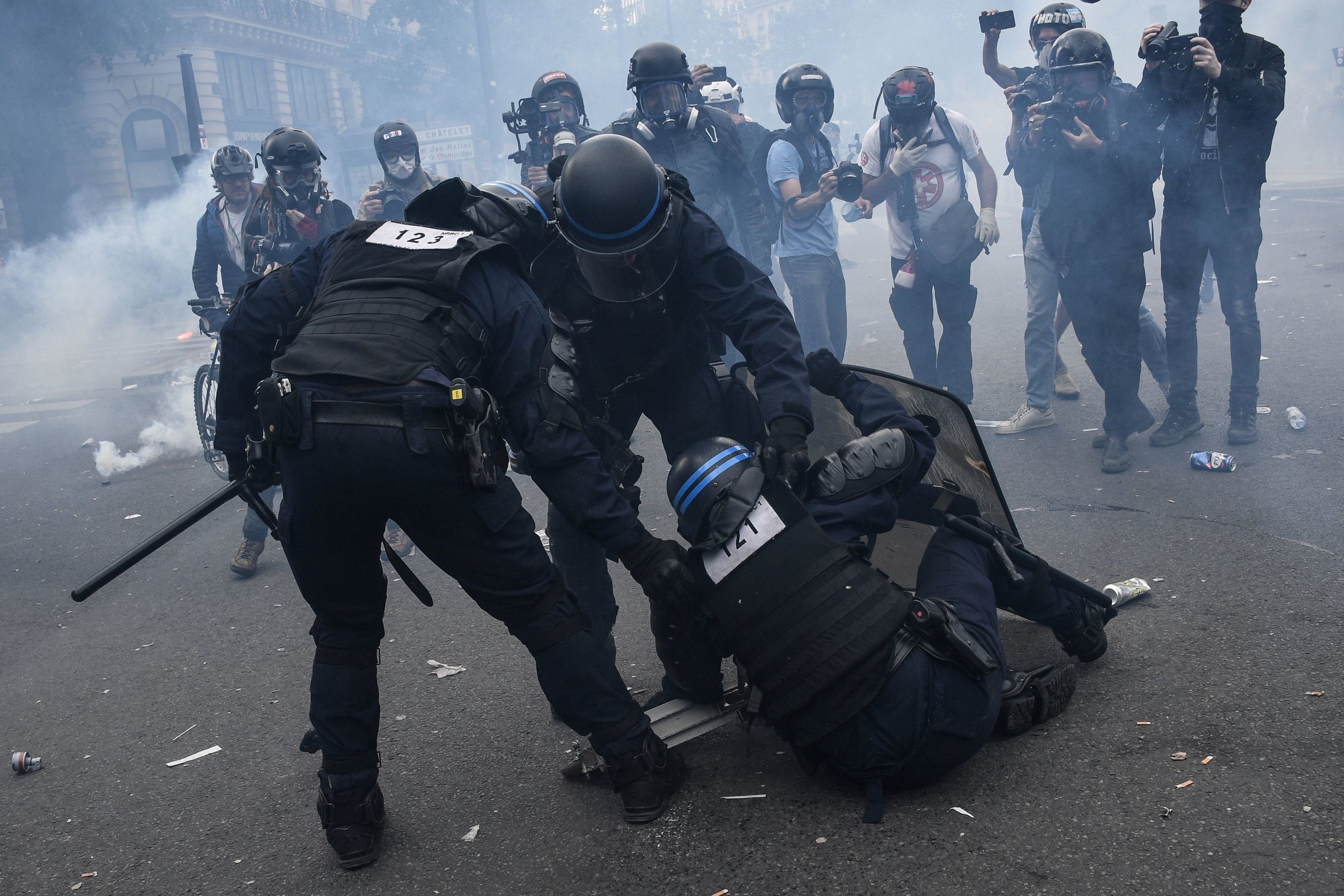 TOPSHOT-FRANCE-POLITICS-RACISM-POLICE-PROTEST