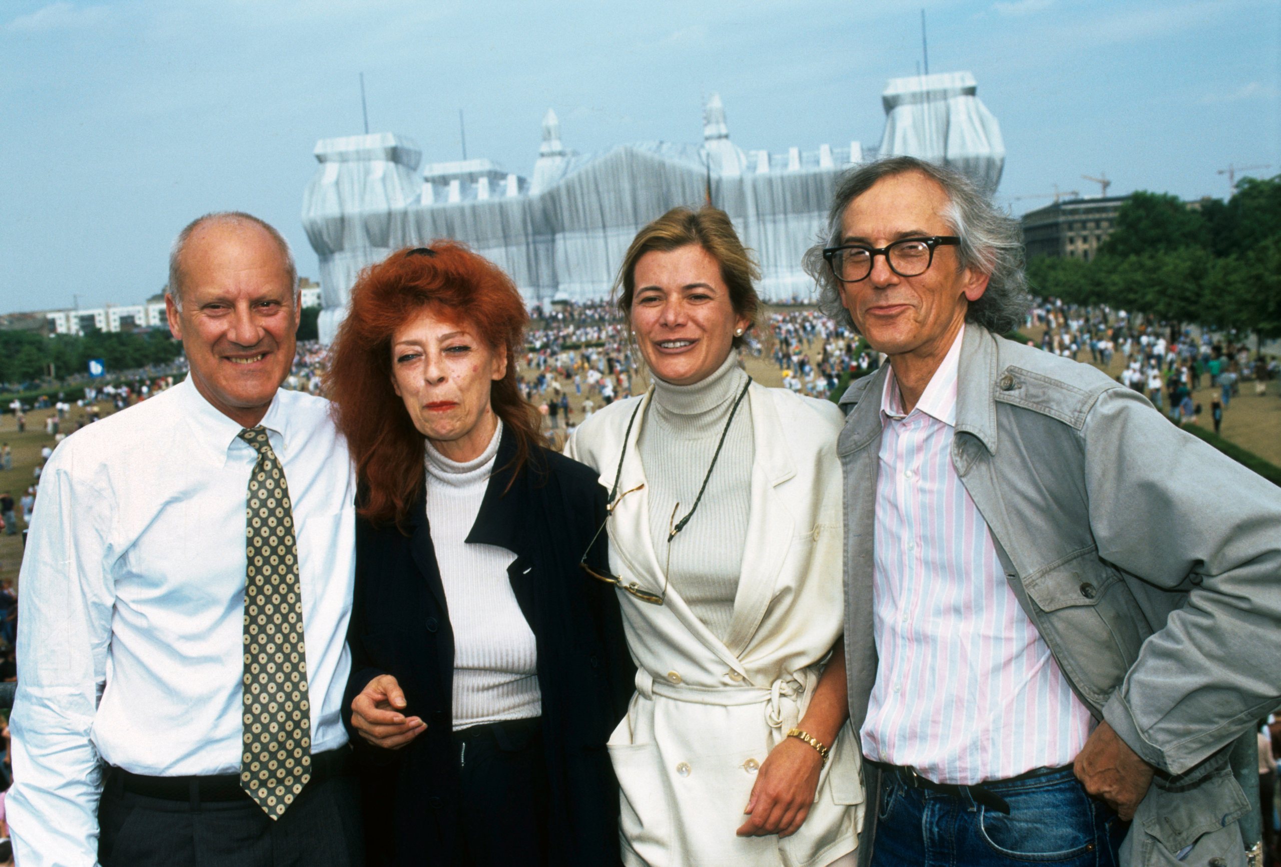 Christo - Verpackungskuenstler, Bulgarien/ mit Ehefrau Jeanne-Claude und Ehepaar Norman Foster