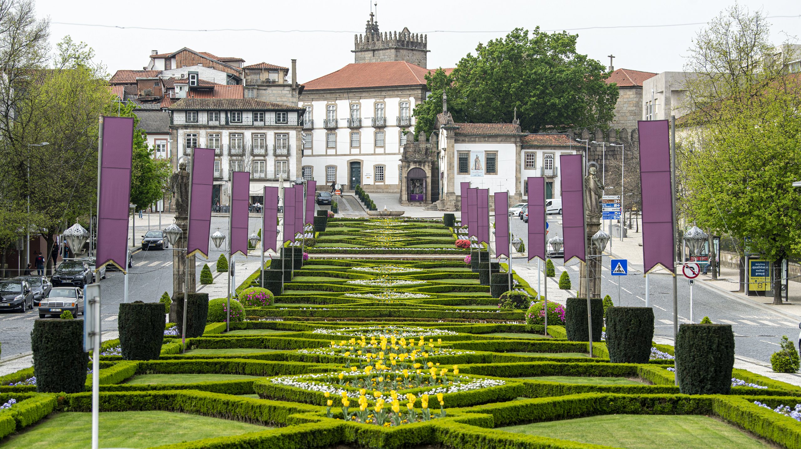 Este ano, ao invés de juntar público e artistas à mesa de tascas de Guimarães, a edição do festival decorrerá ao ar livre