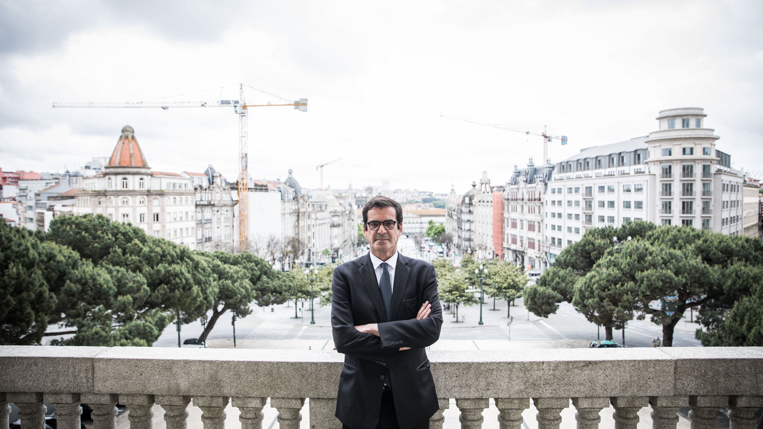 O presidente da Câmara do Porto, Rui Moreira, indicou que o programa vai permitir apoiar 1.625 estabelecimentos