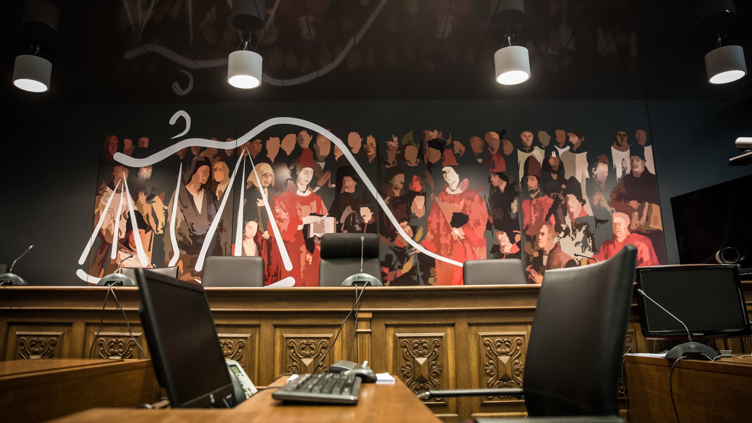 O julgamento que se inicia no Campus de Justiça, em Lisboa, deverá ficar marcado logo de início por questões prévias ao julgamento