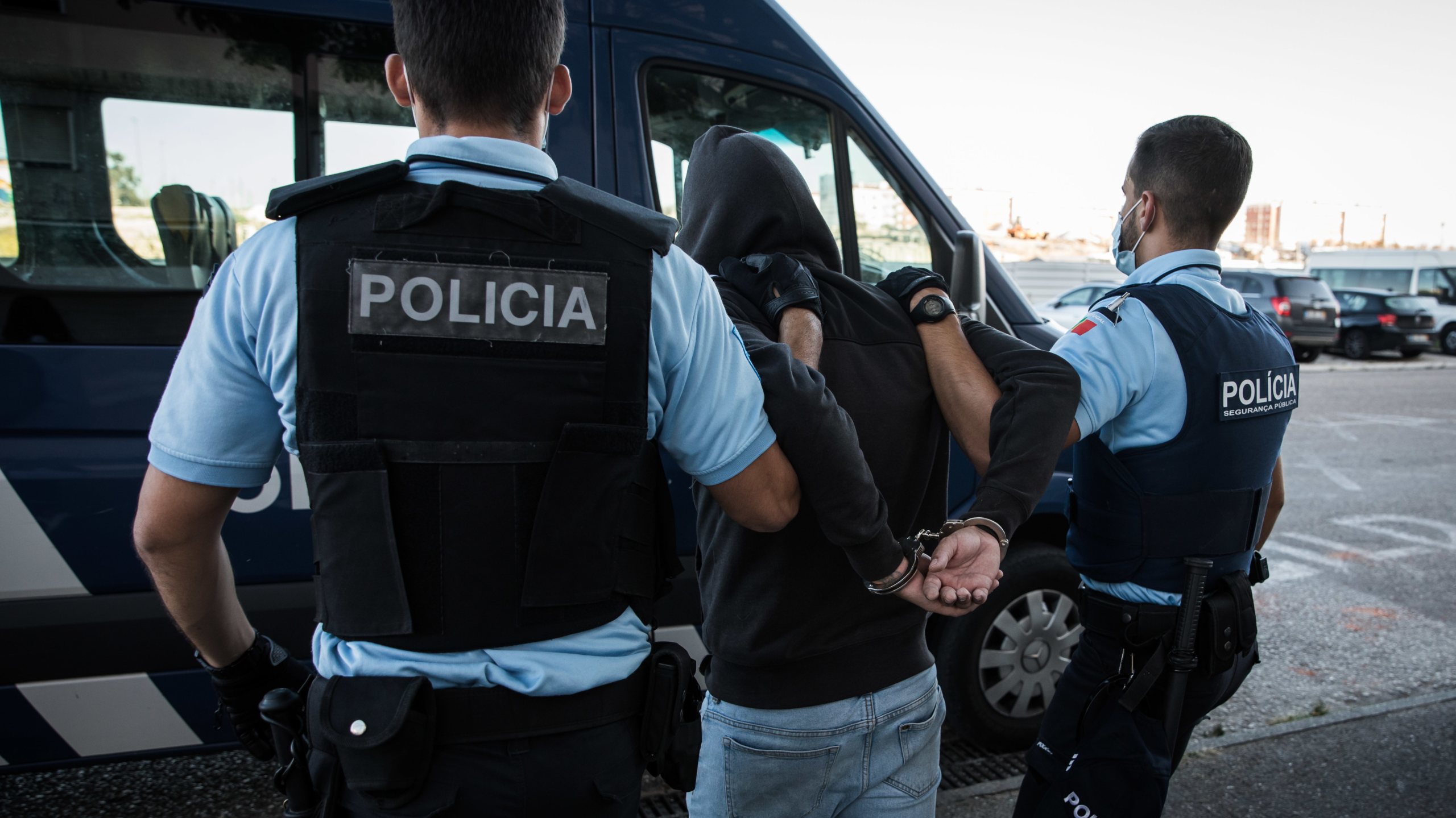 A PSP de Aveiro deteve um homem de 50 anos para cumprir uma pena de oito anos de prisão