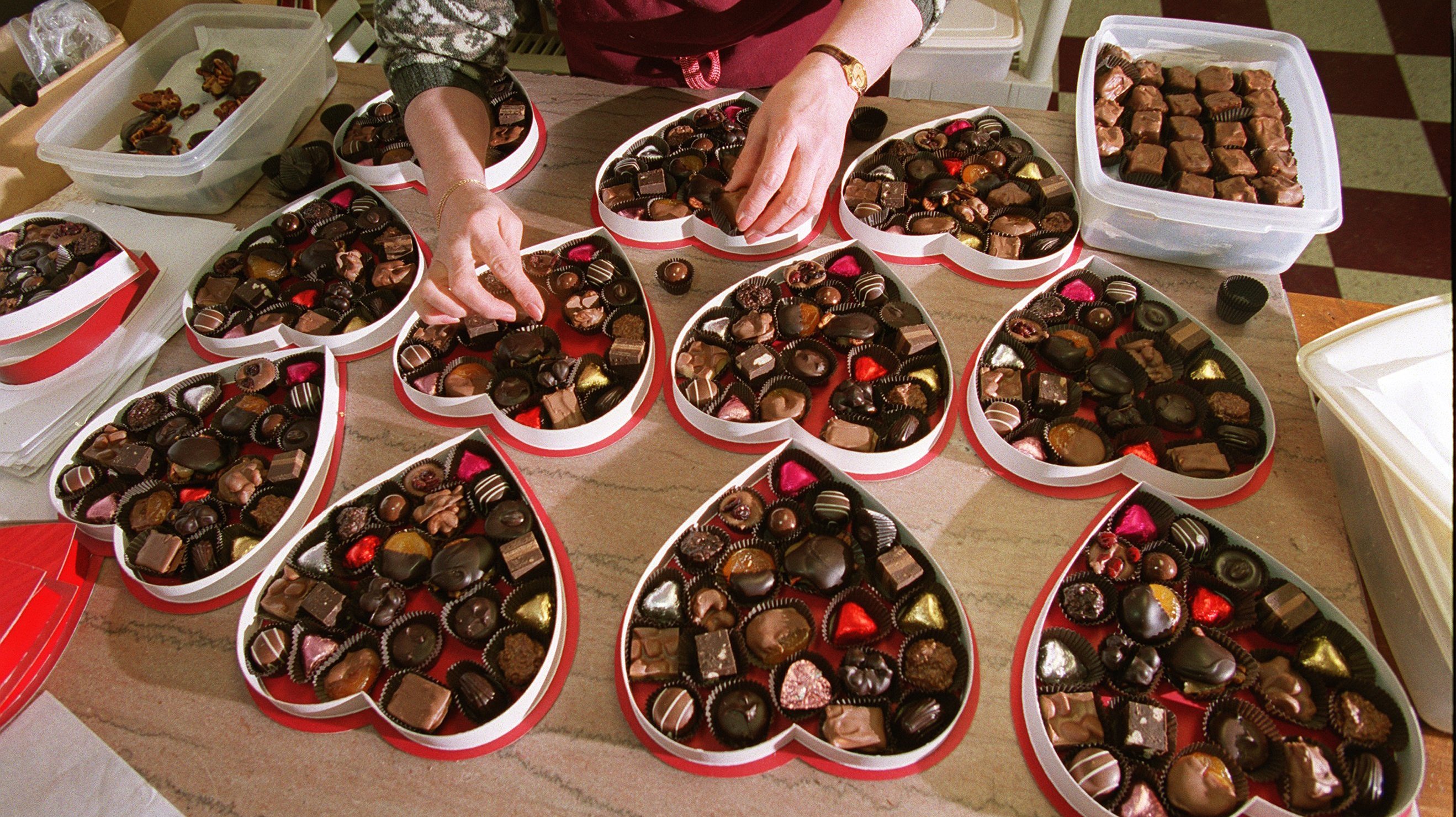 Porque se dá chocolates aos parceiros amoroso no Dia dos Namorados?