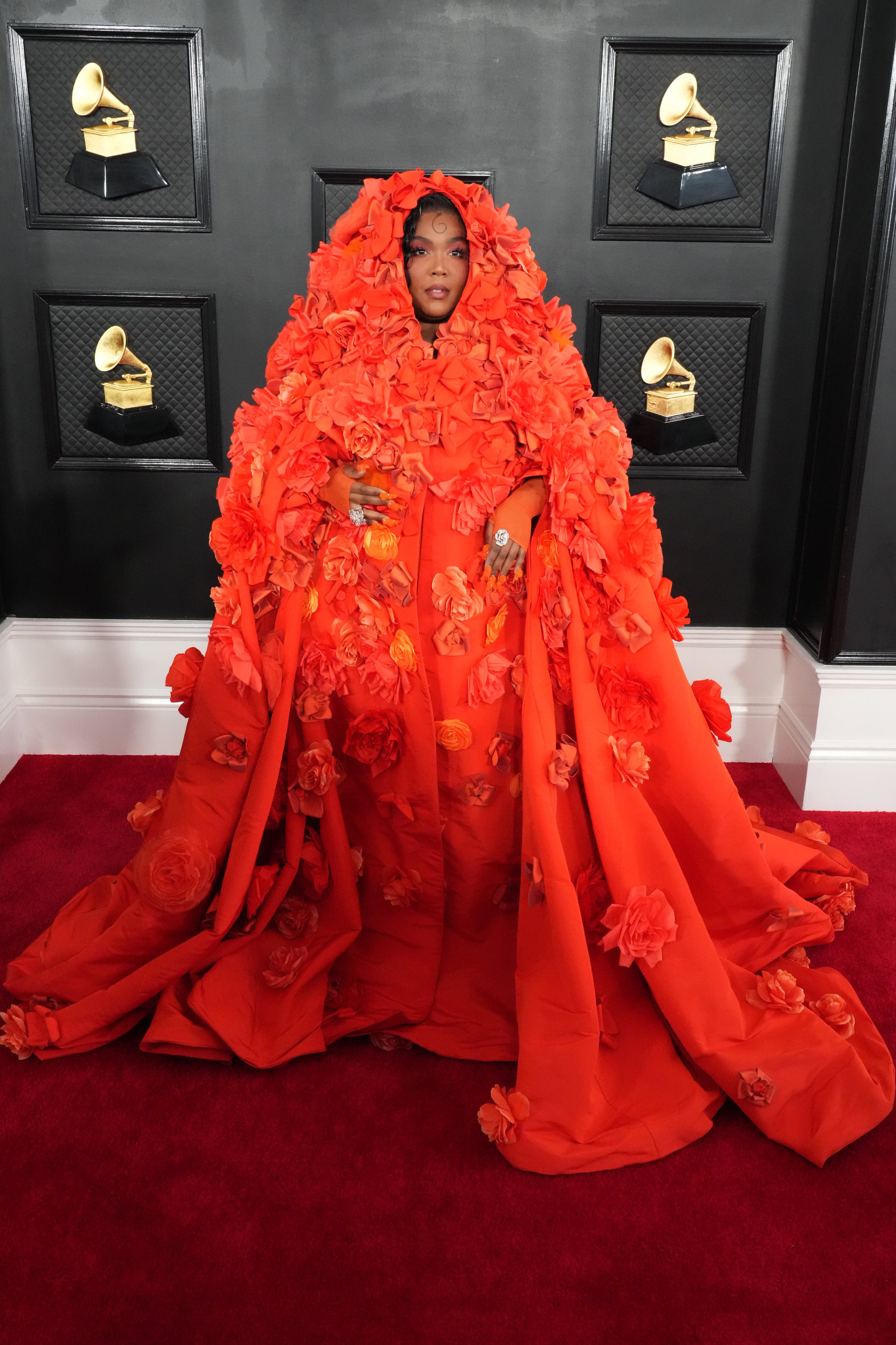 Pharrell Williams levou uma marca portuguesa para a red carpet dos Grammys.  Conheça os looks que marcaram a noite – Observador