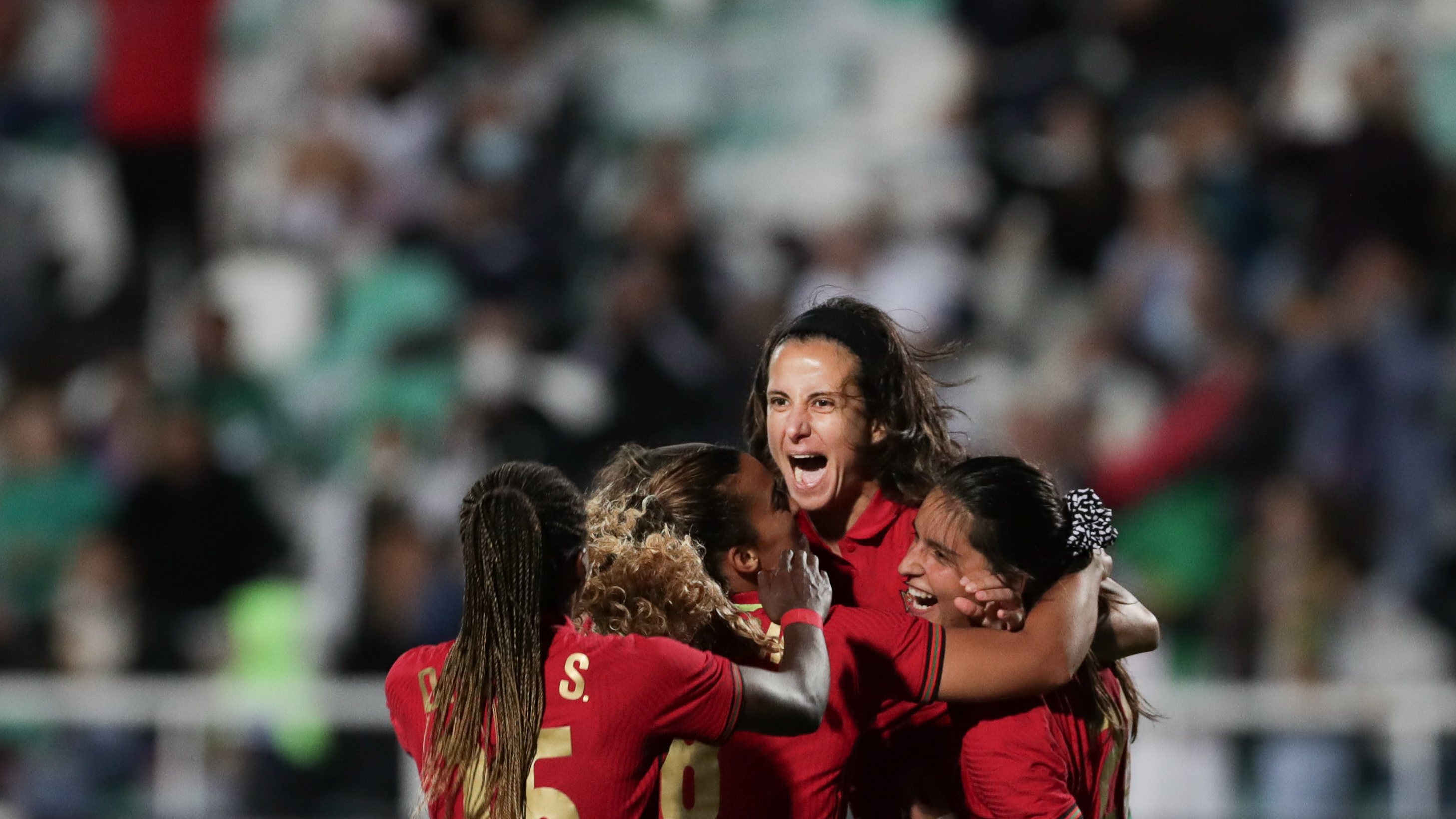 Dolores marcou o segundo golo da Seleção Nacional, no início da segunda parte, de grande penalidade