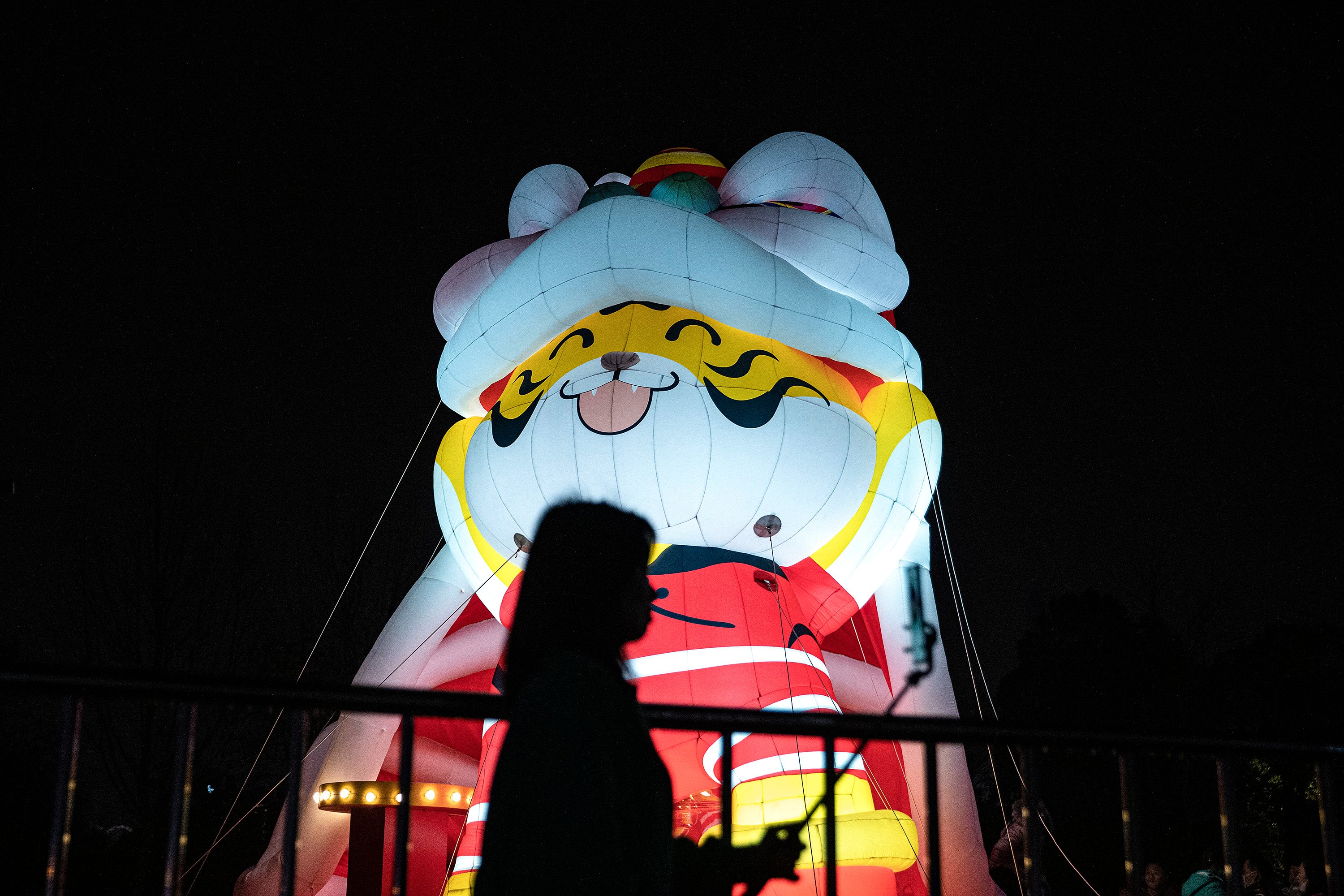 Celebração do Festival da Lanterna em Wuhan, na China