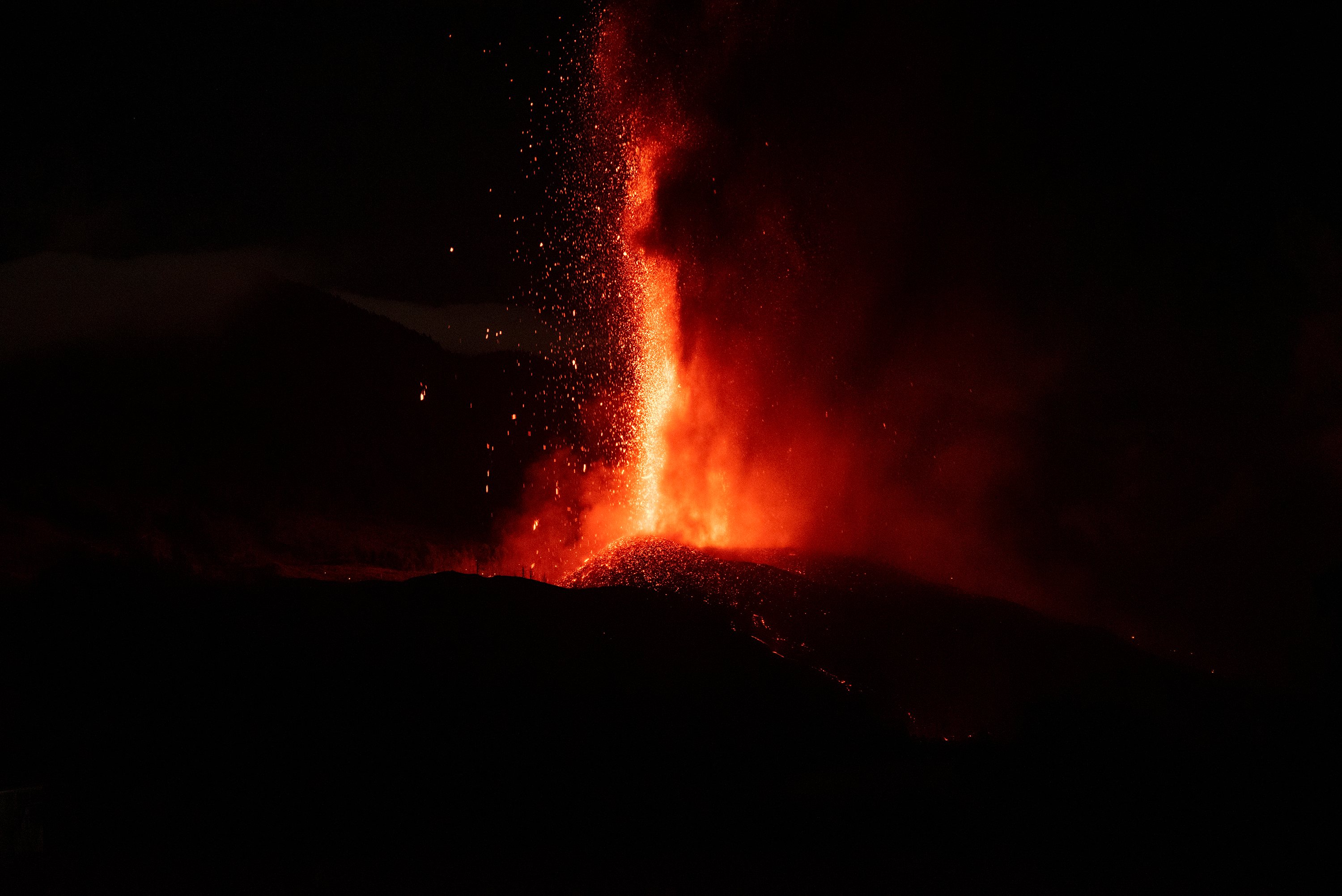La Palma Volcano Continues To Erupt
