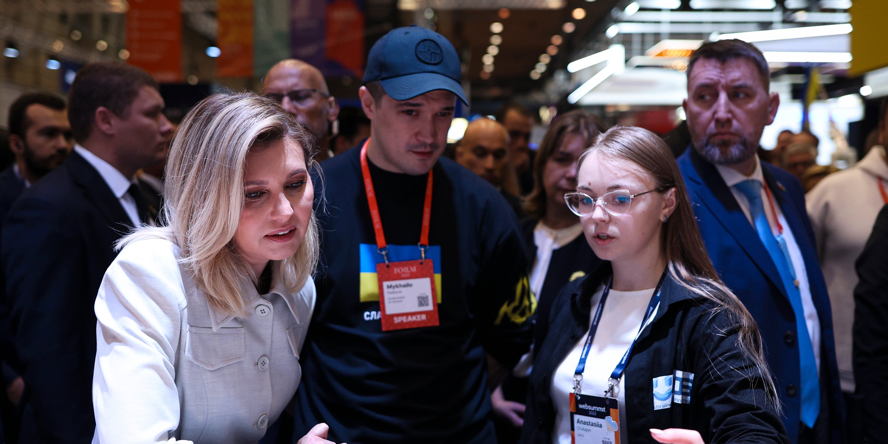 Olena Zelenska e Mykhailo Fedorov visitaram a Web Summit.